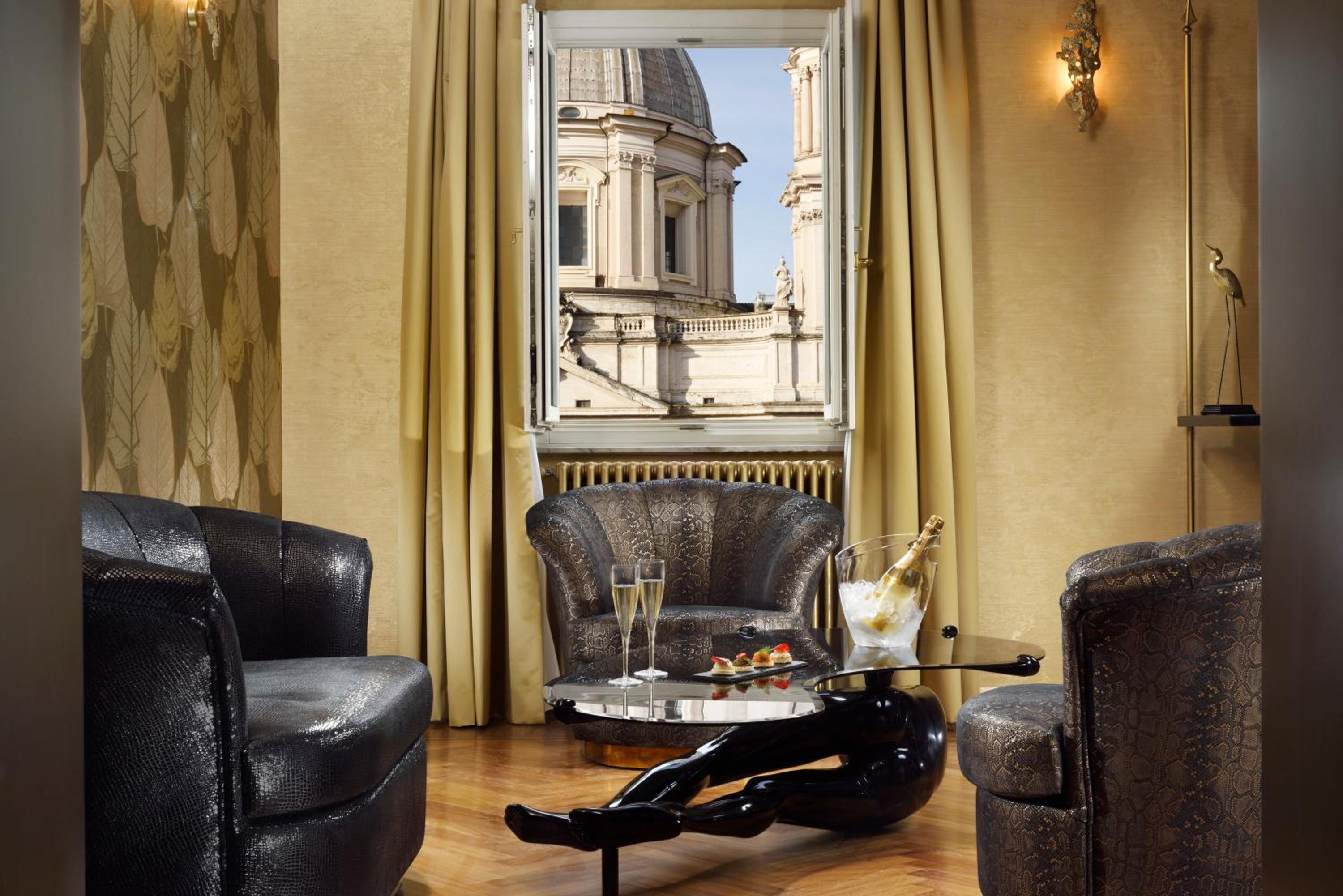 Royal Suite photo 3