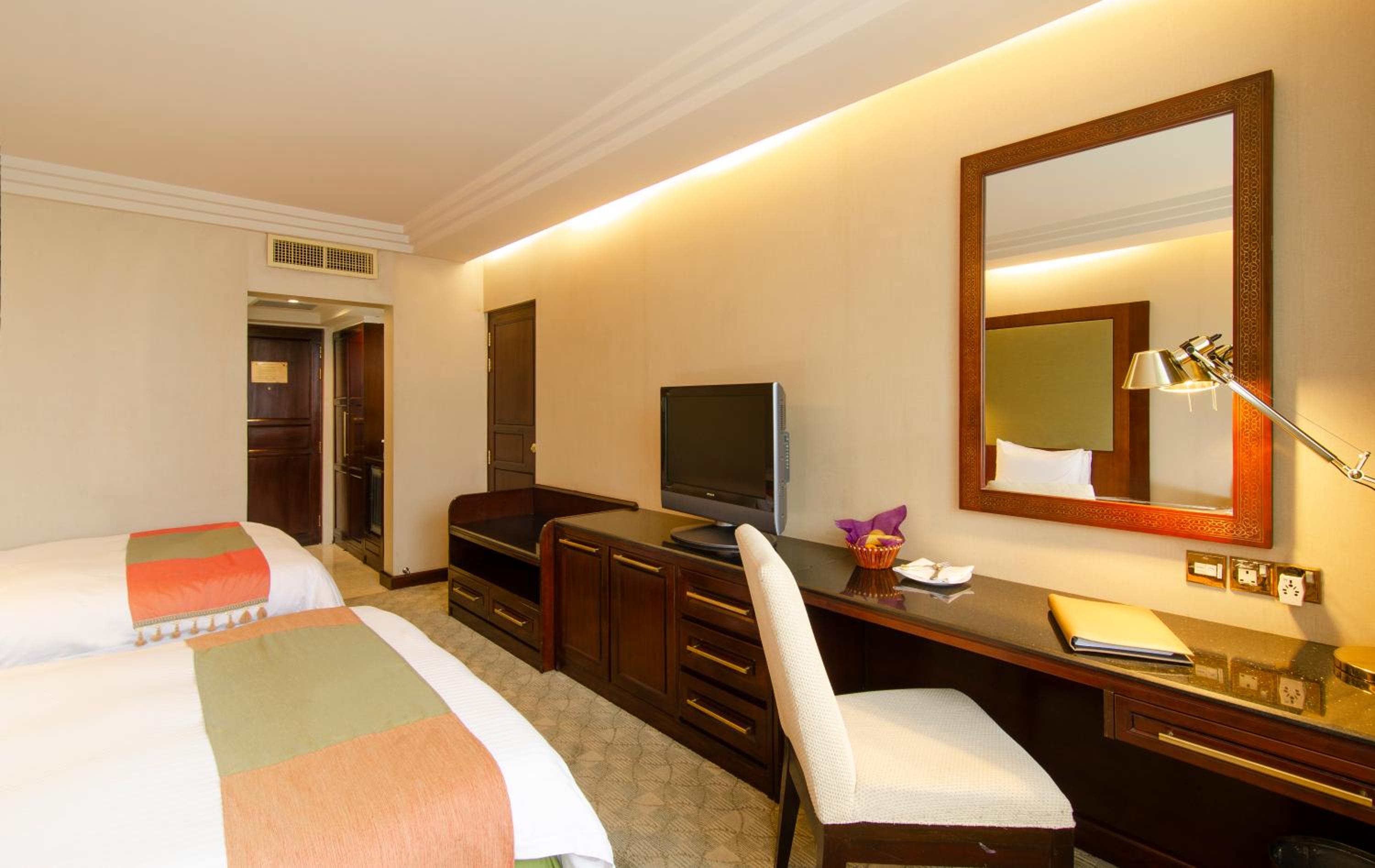 Deluxe Twin Room - Photo 3
