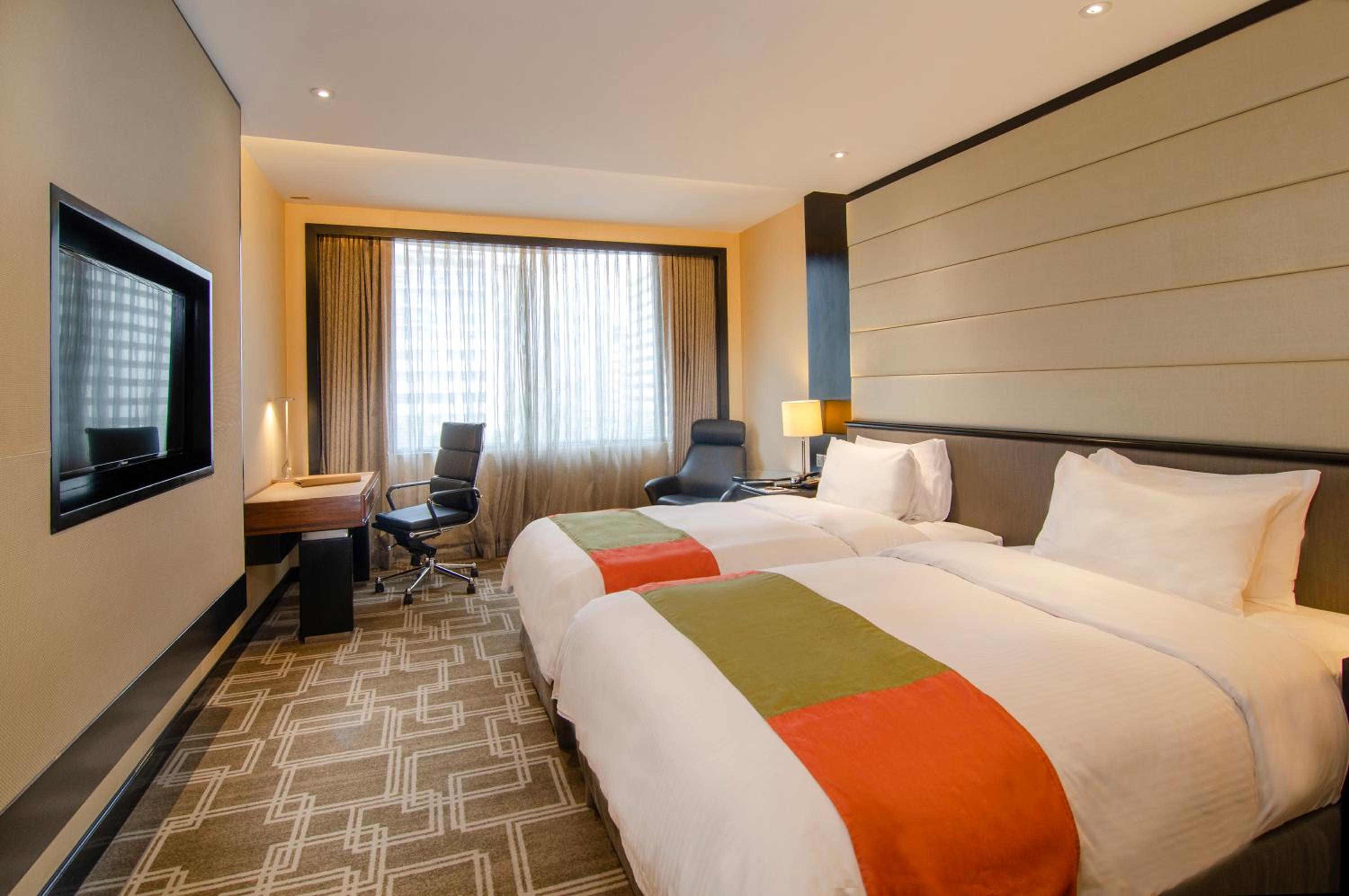 Premier Twin Room - Photo 5