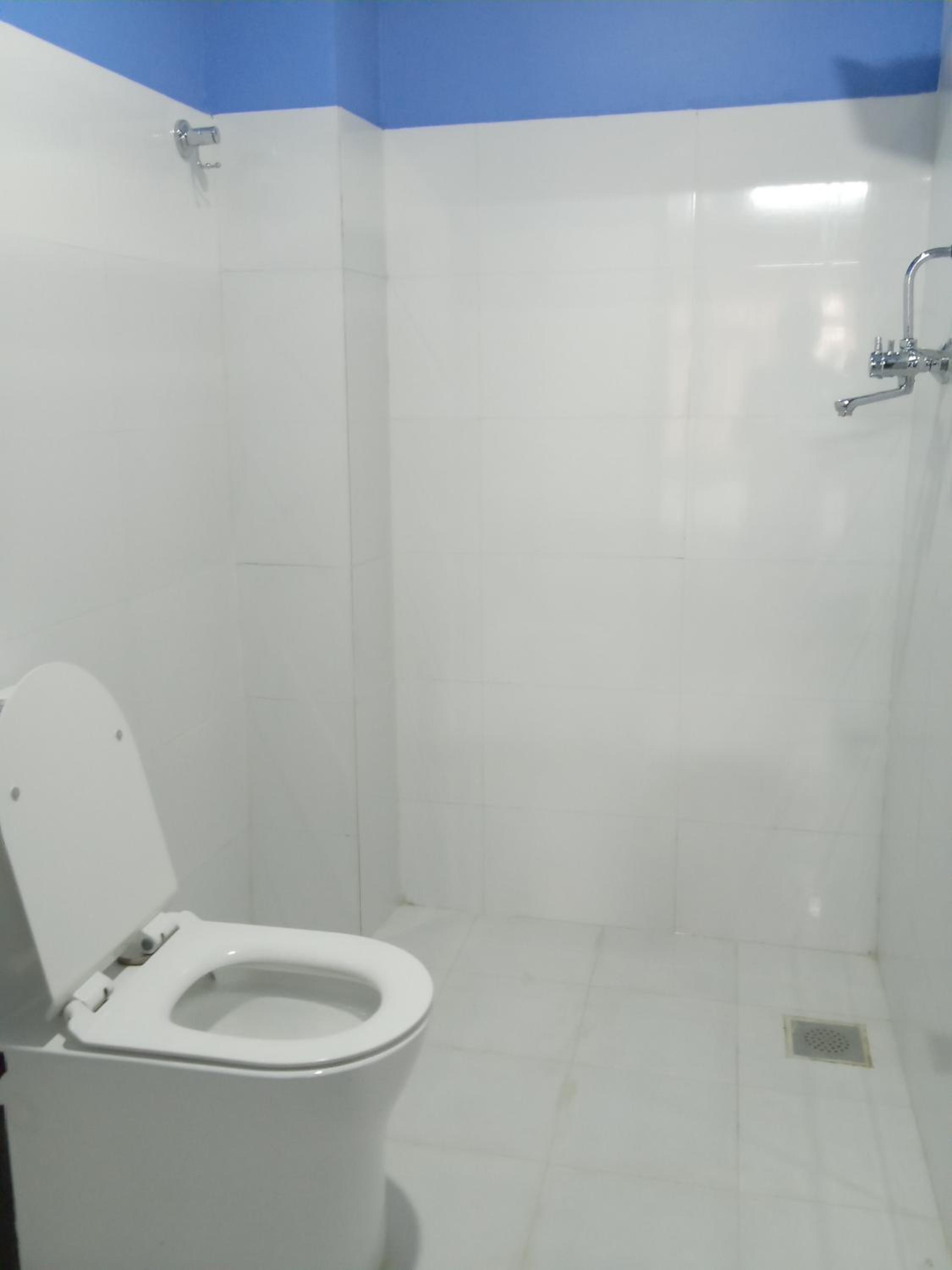 Standard Twin Room - Photo 3