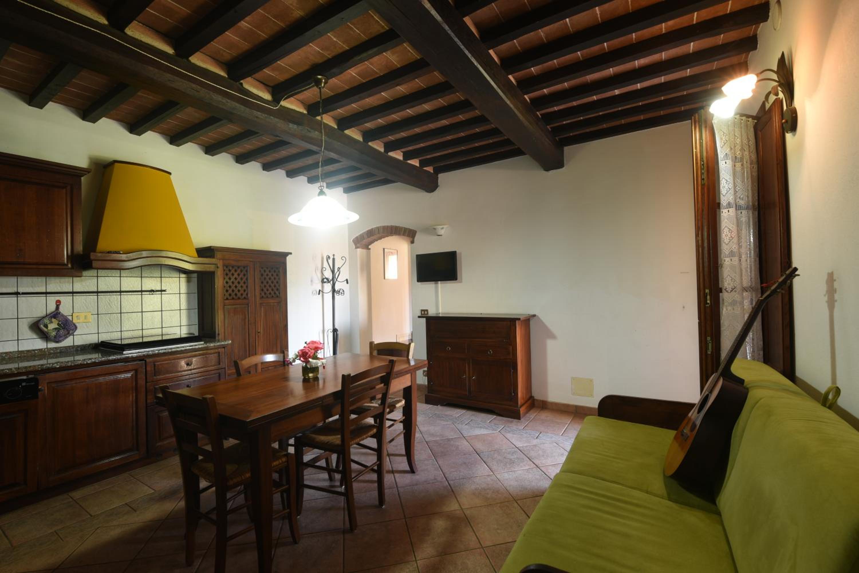 One-Bedroom Apartment - Photo 4