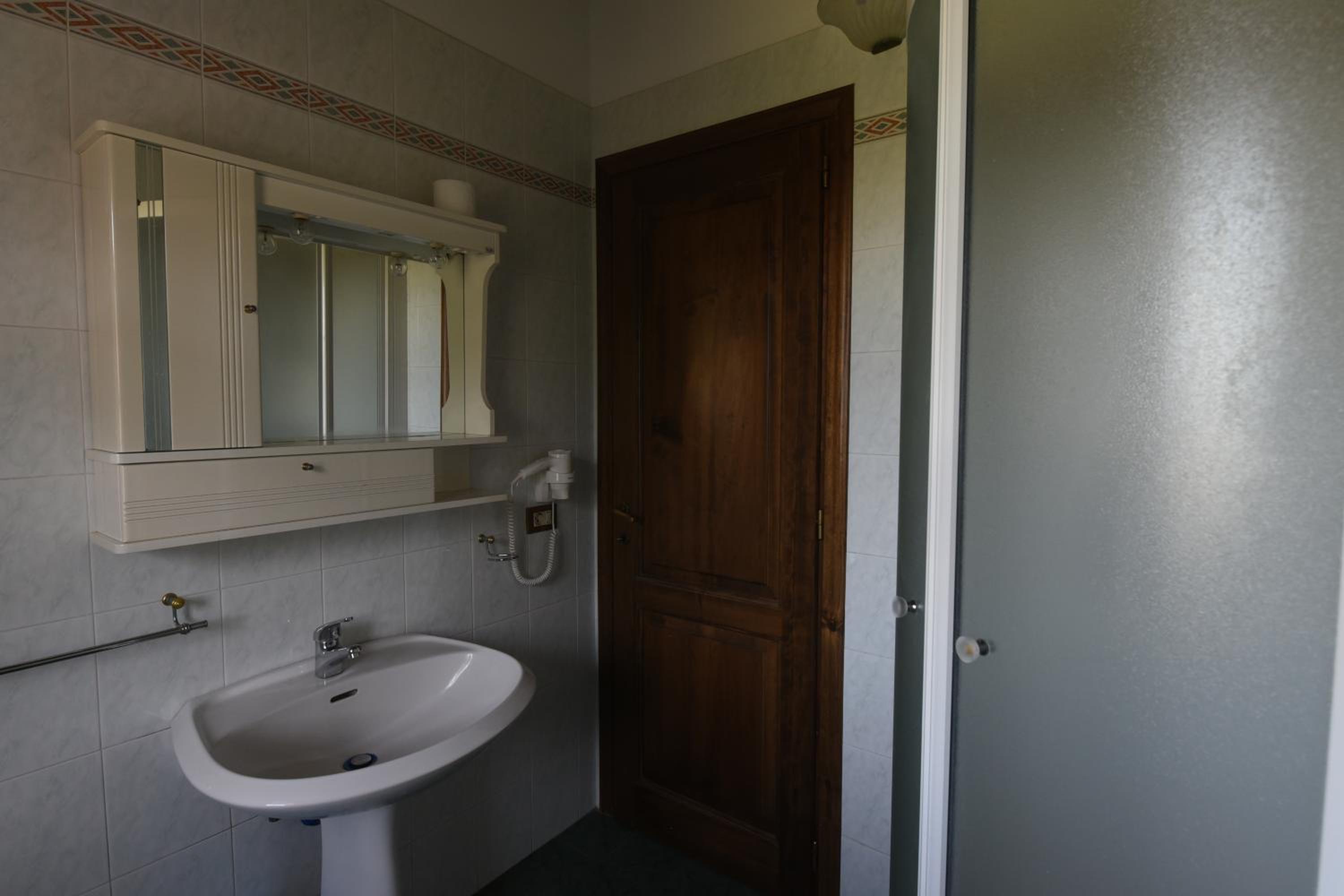 Superior Two-Bedroom Apartment - Photo 4