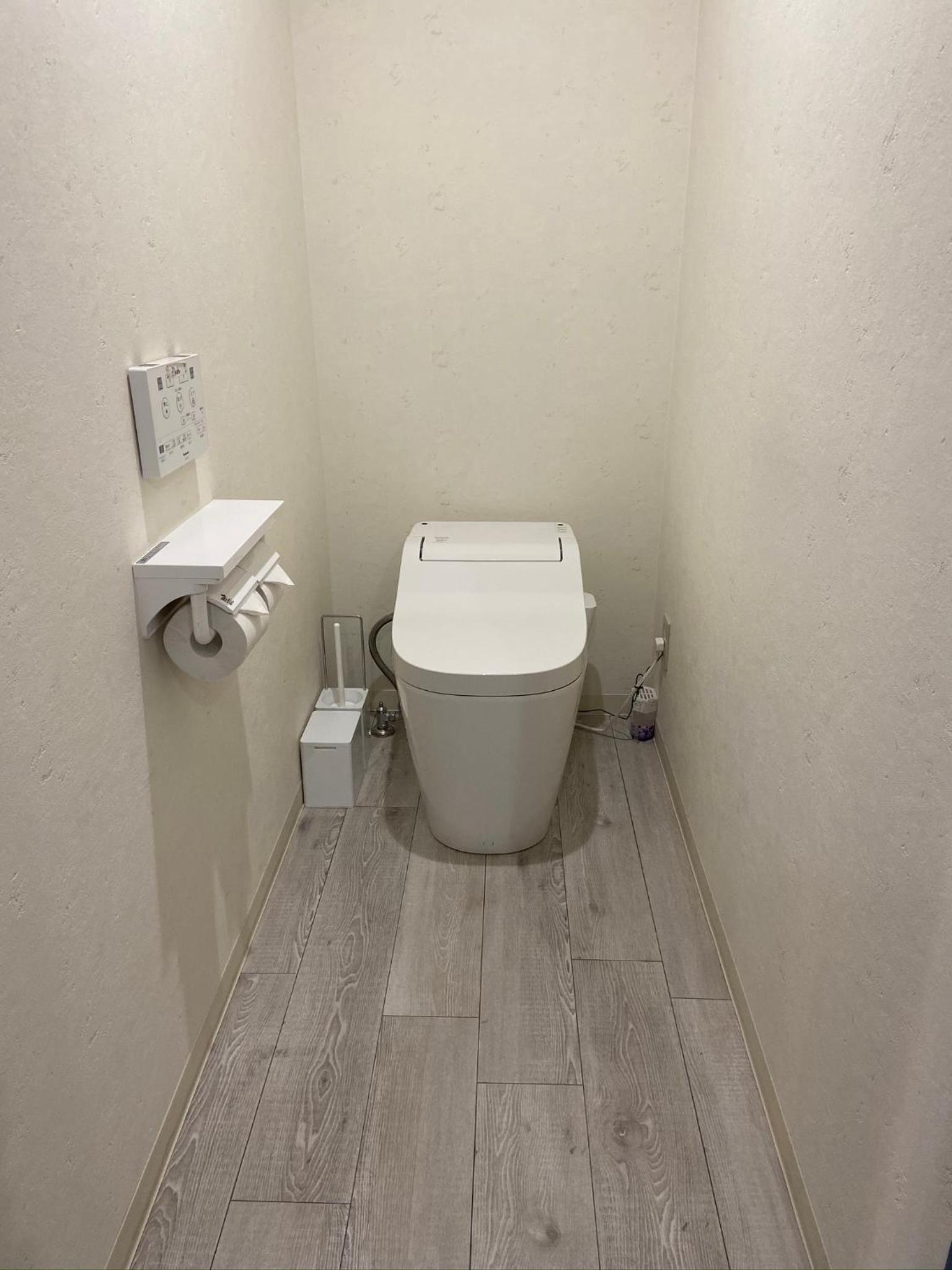 Single Room with Shared Shower and Toilet photo 2