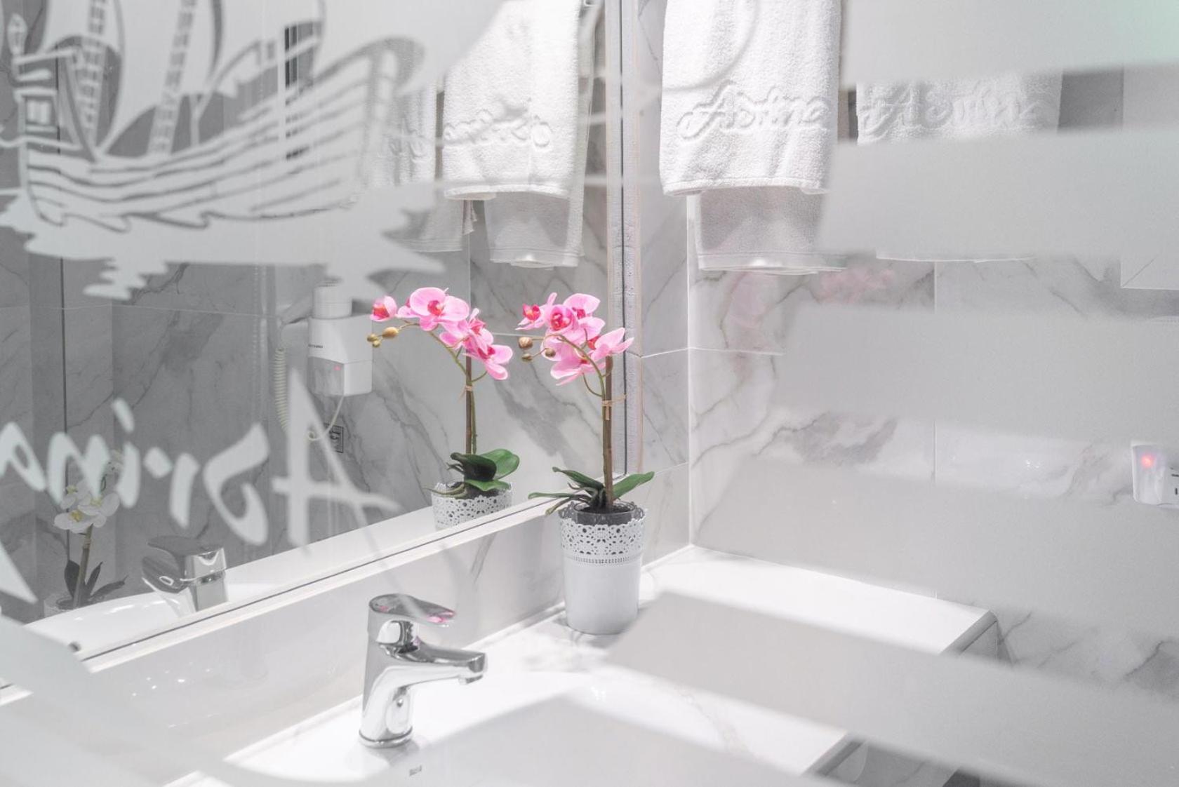 Twin or Double Room Panoramic Full Sea View - Photo 2
