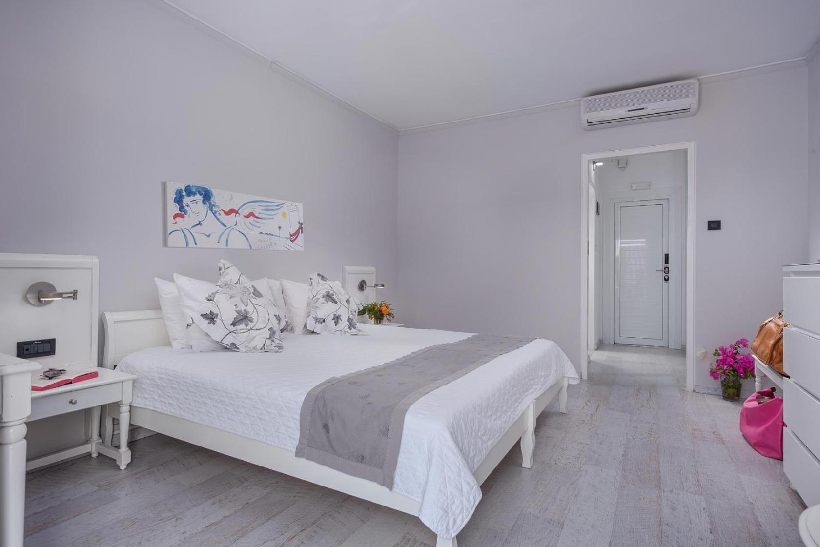 Twin or Double Room Panoramic Full Sea View - Photo 7