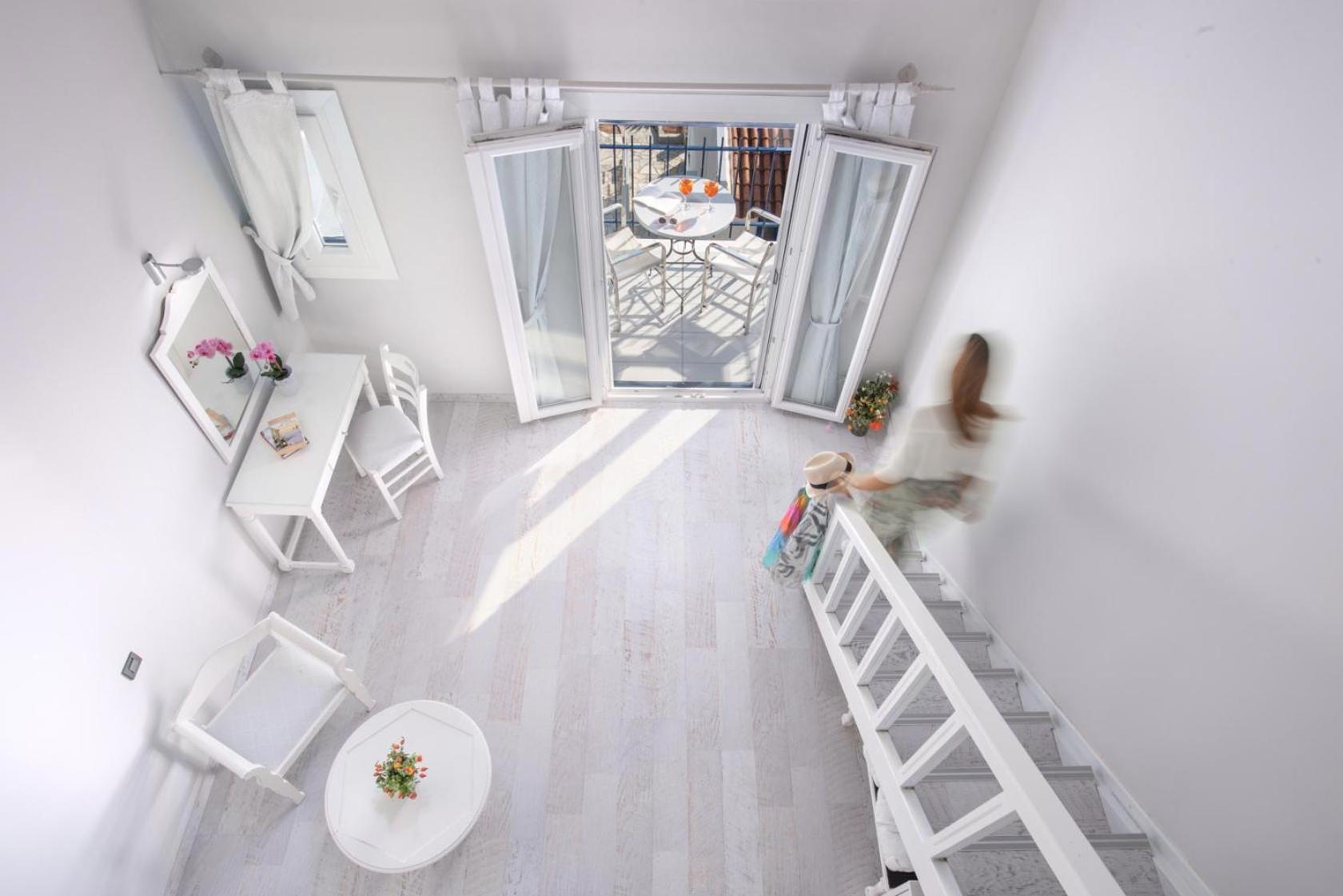Side Sea View Maisonette - Photo 7