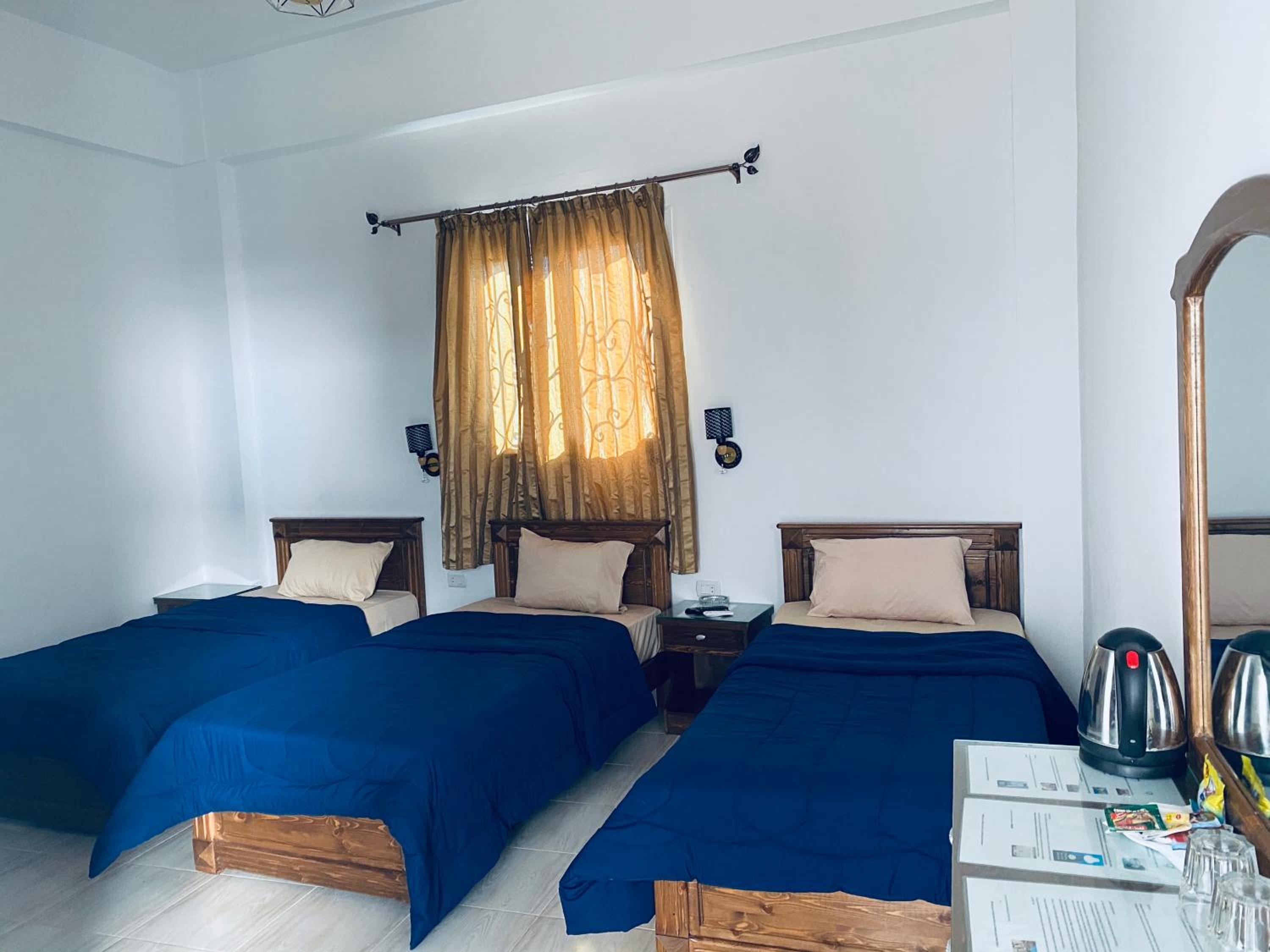 Standard Triple Room - Photo 1