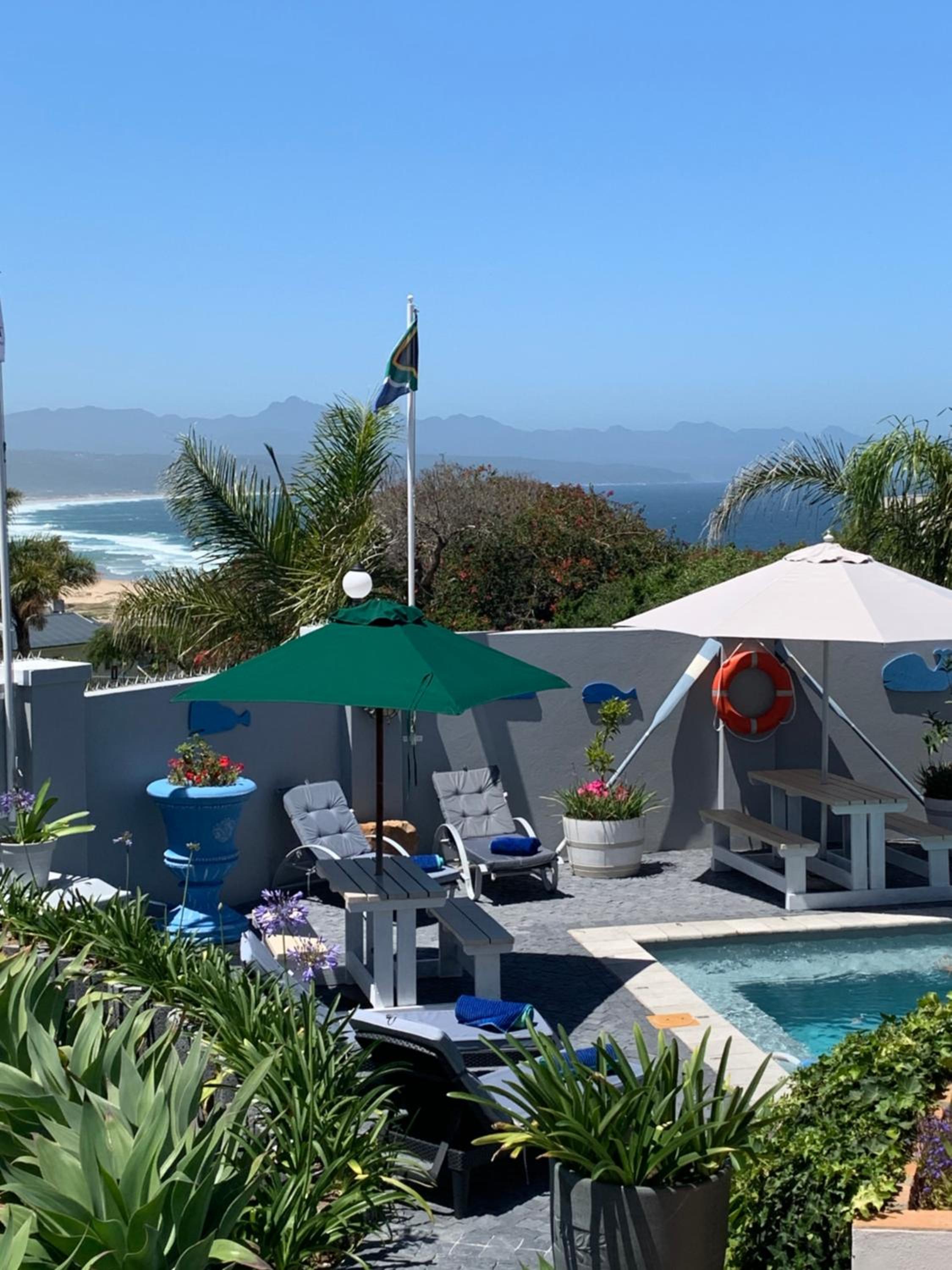 Superior Three-Bedroom Apartment with Ocean View - Photo 23