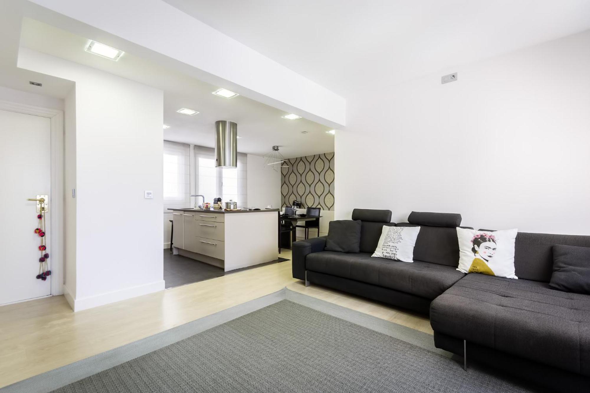 Two-Bedroom Apartment - Photo 7