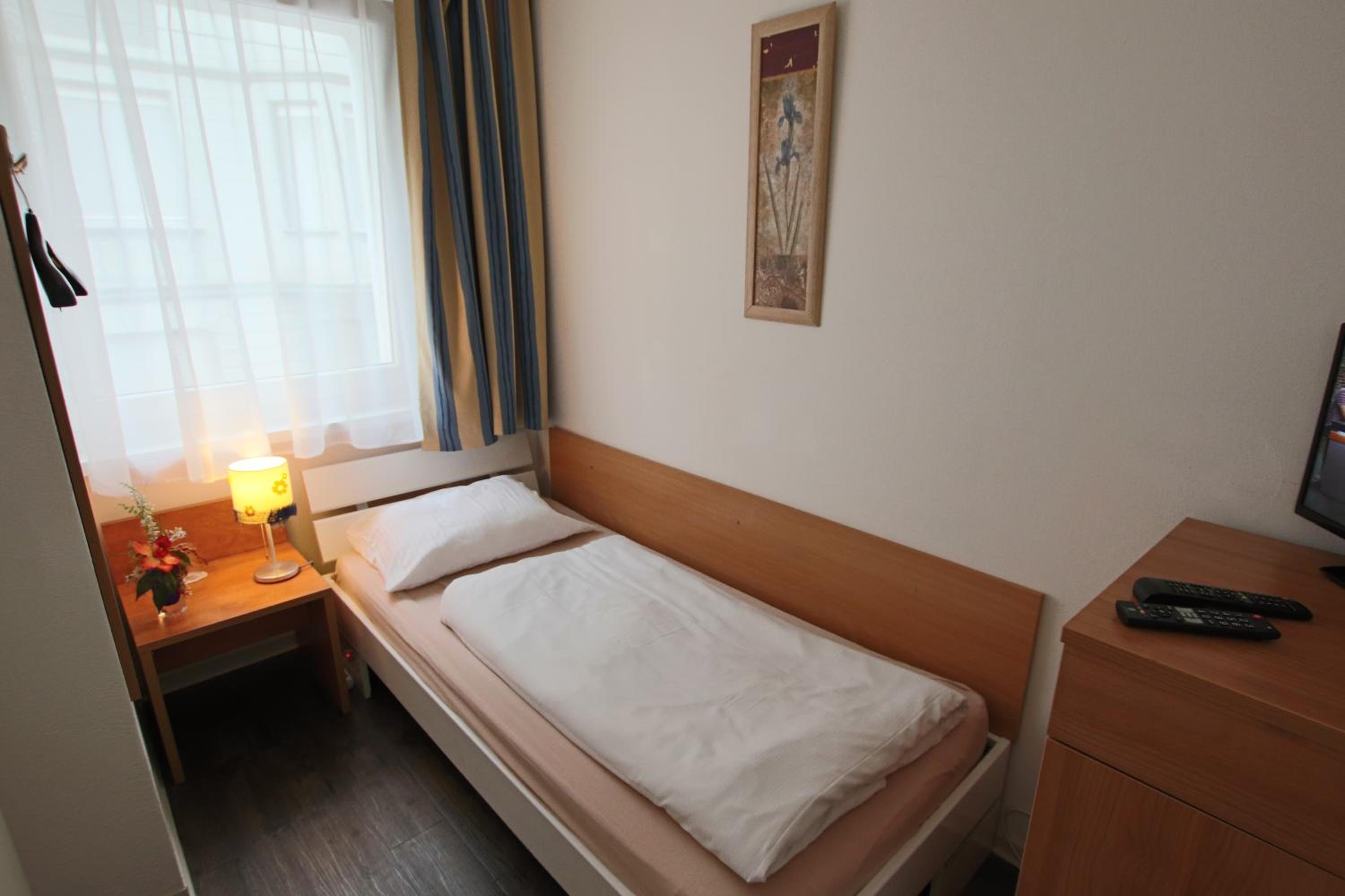 Single Room photo 1