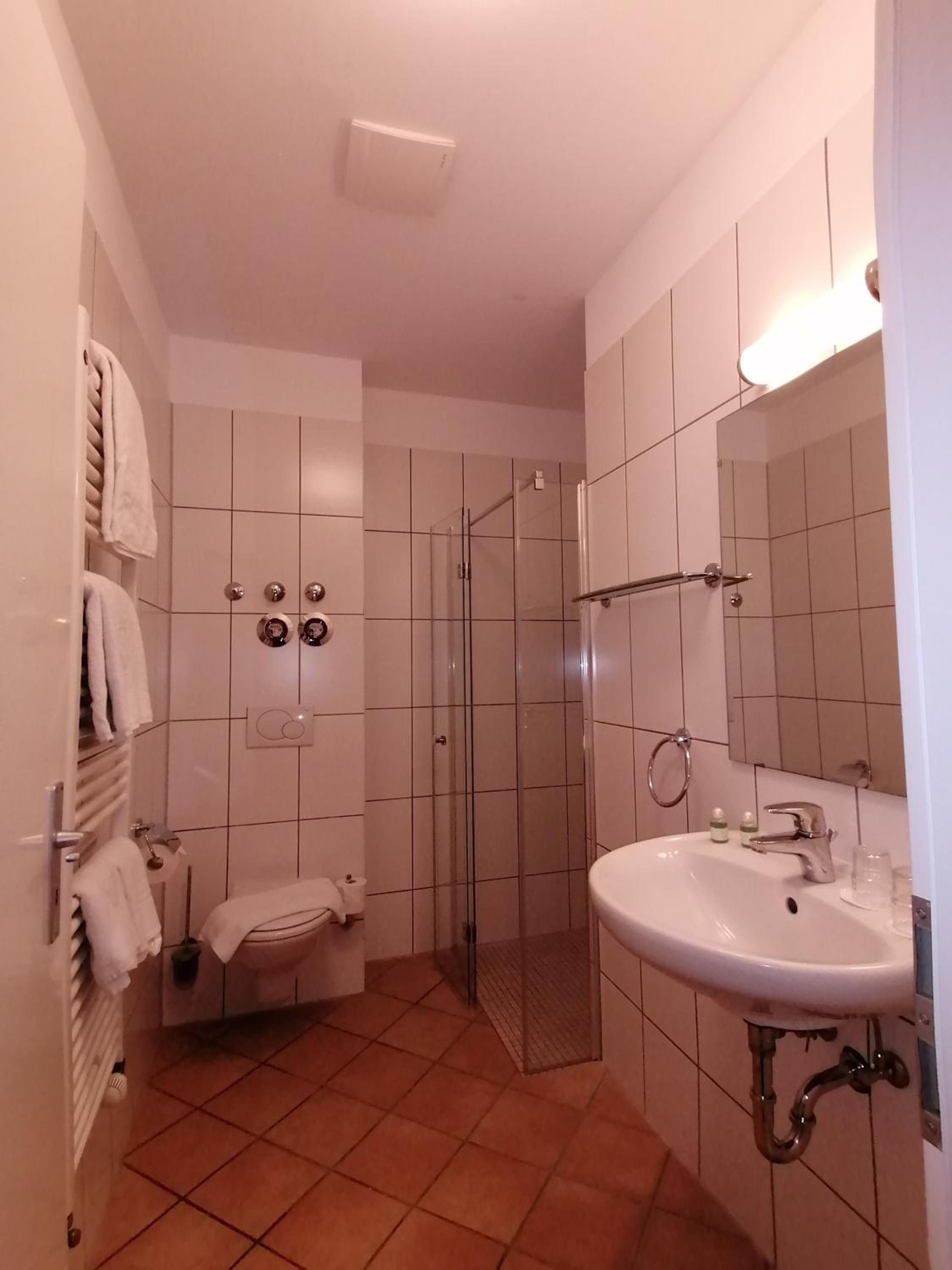 Double Room with Private Bathroom photo 3