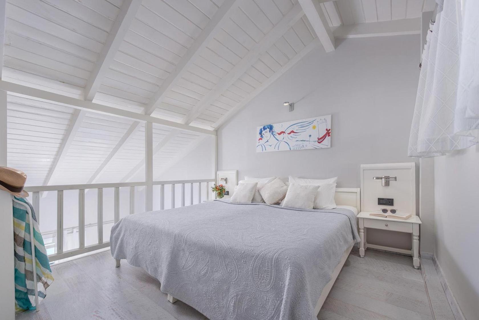Sea View Maisonette - Photo 5