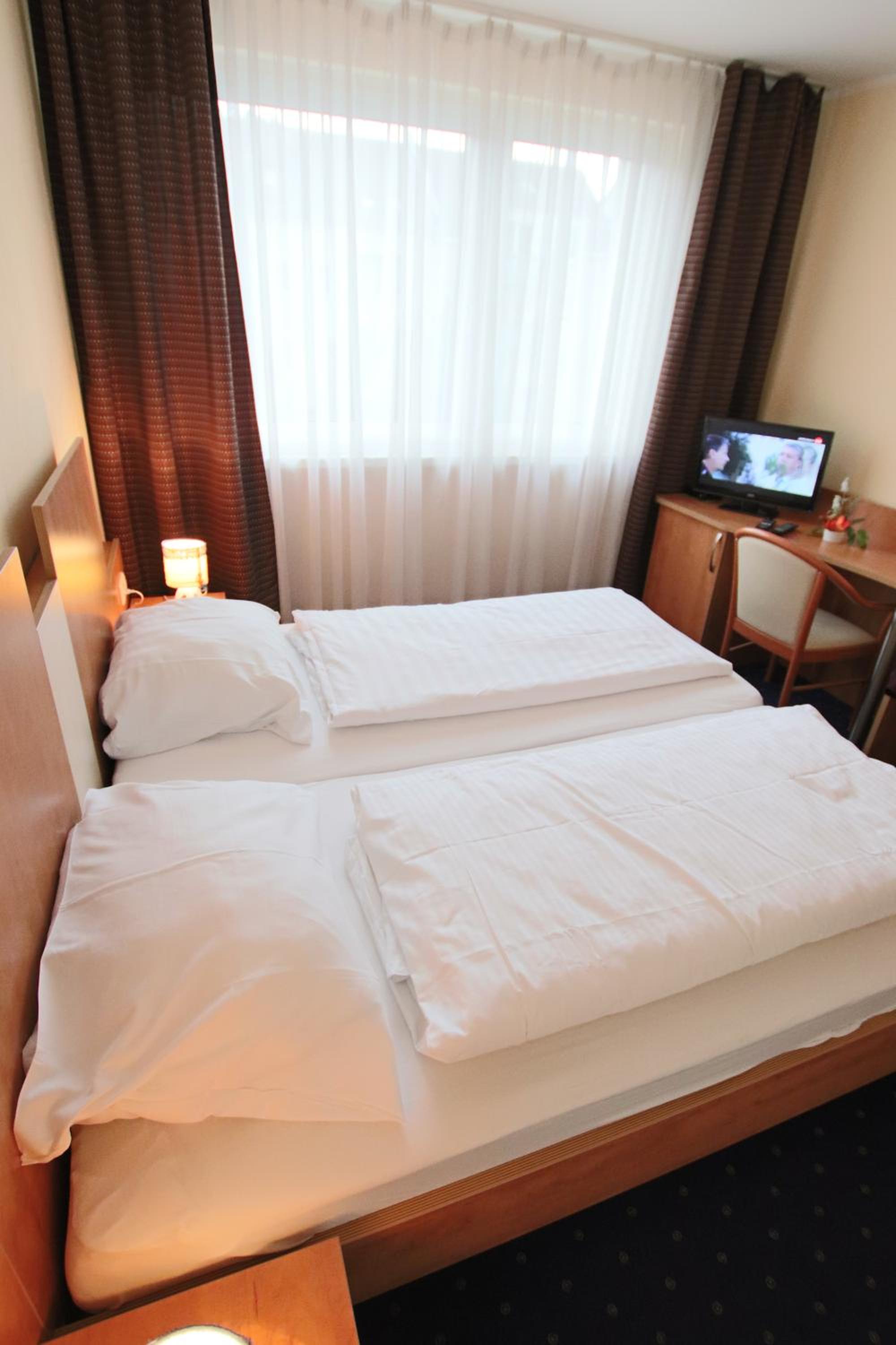 Double Room - Photo 1