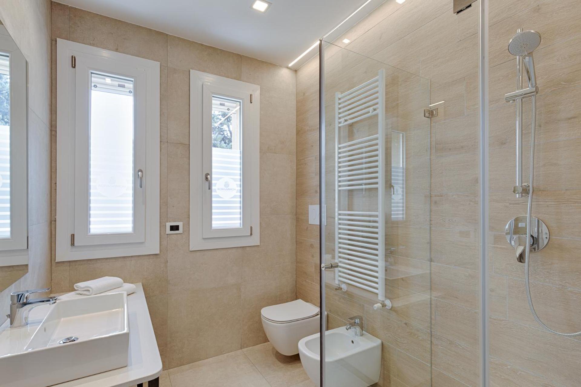 Two-Bedroom Apartment with Terrace photo 2