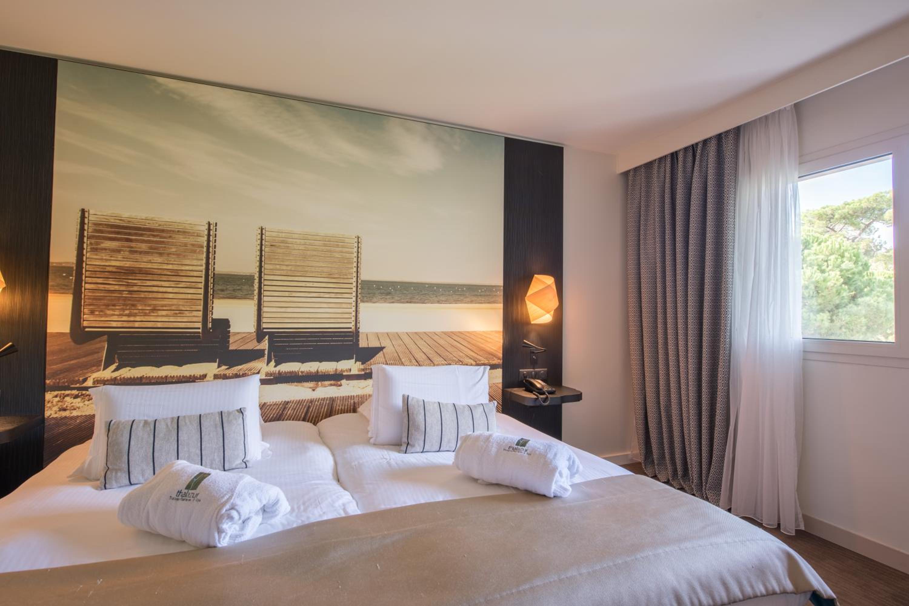 Standard Twin Room - Photo 1