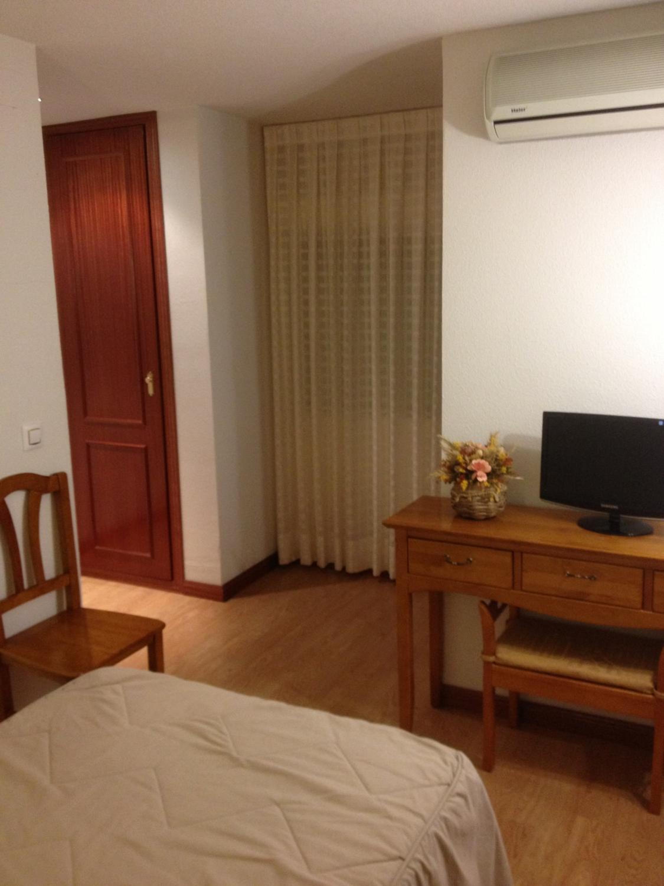Single Room photo 2