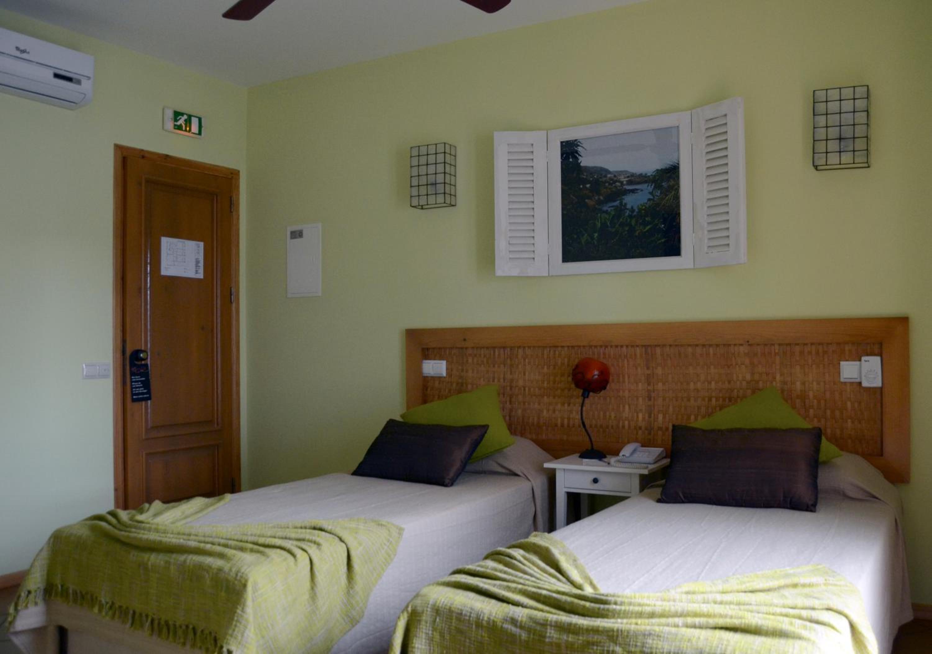 Double or Twin Room photo 3