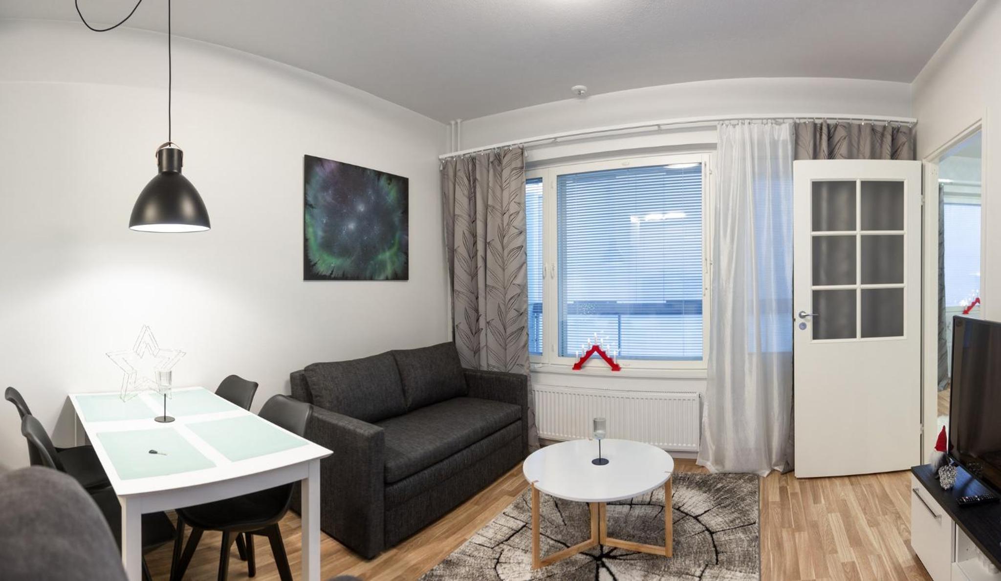 One-Bedroom Apartment - Photo 1