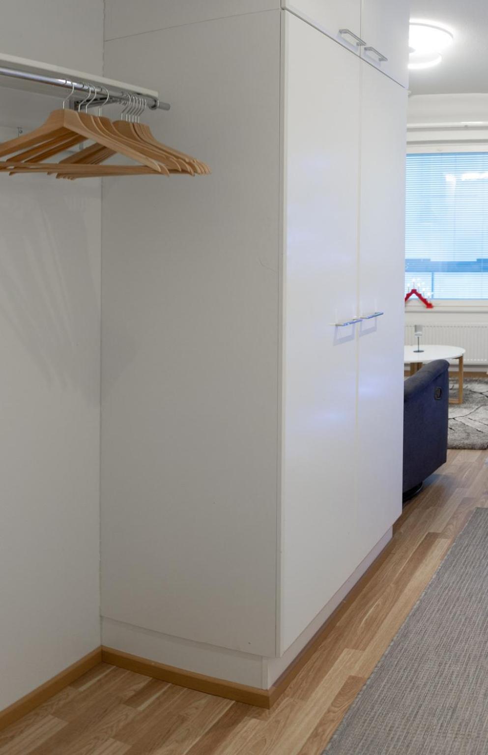 One-Bedroom Apartment - Photo 8