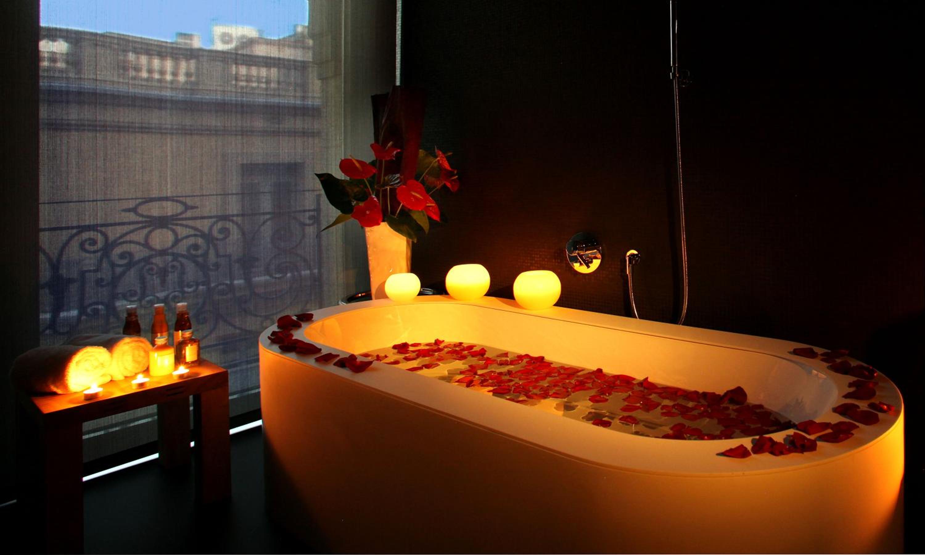 Deluxe Junior Suite thumbnail 5