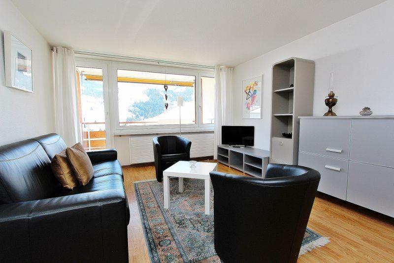 One-Bedroom Apartment With Bath photo 1