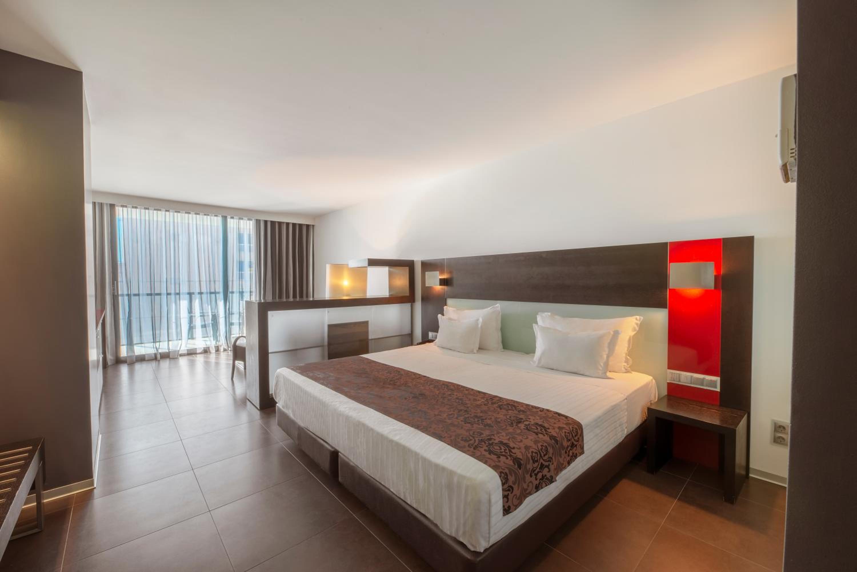 Classic Suite with City View (3 Adults)