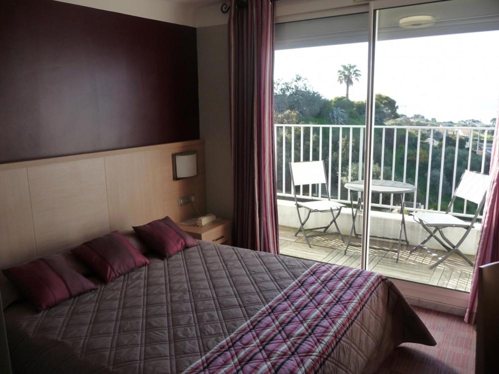 Double or Twin Room with Balcony