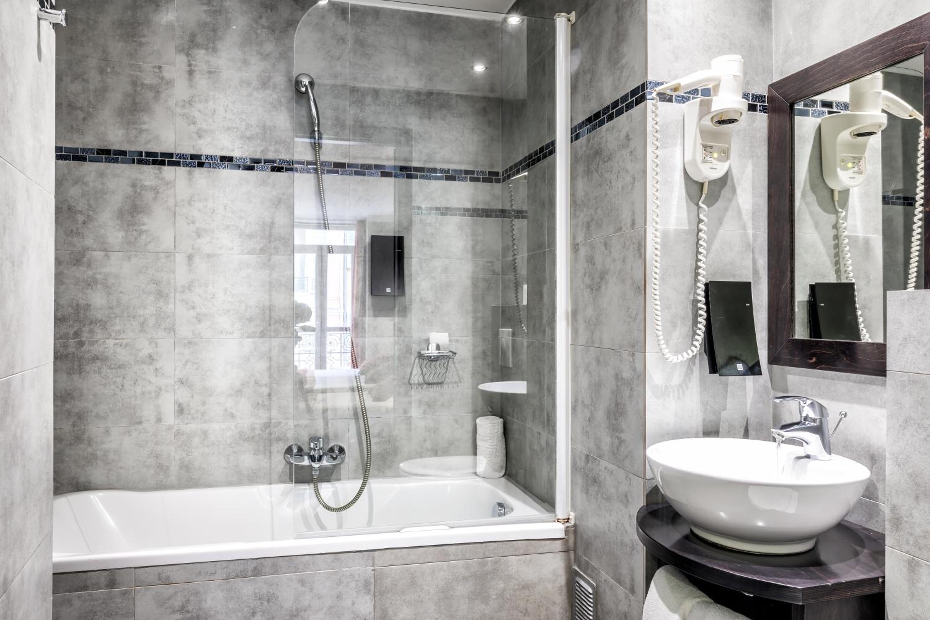 Triple Room - Photo 5