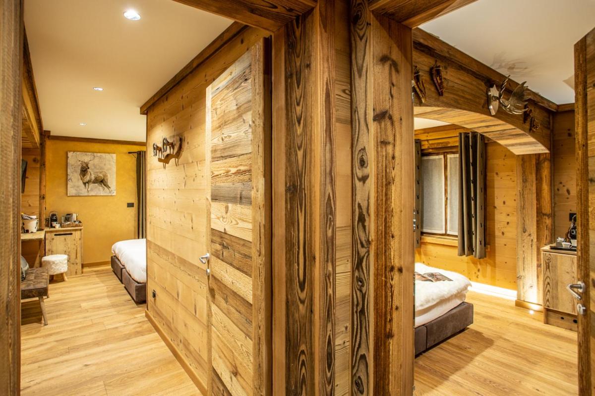 Family Room with Private Bathroom photo 1
