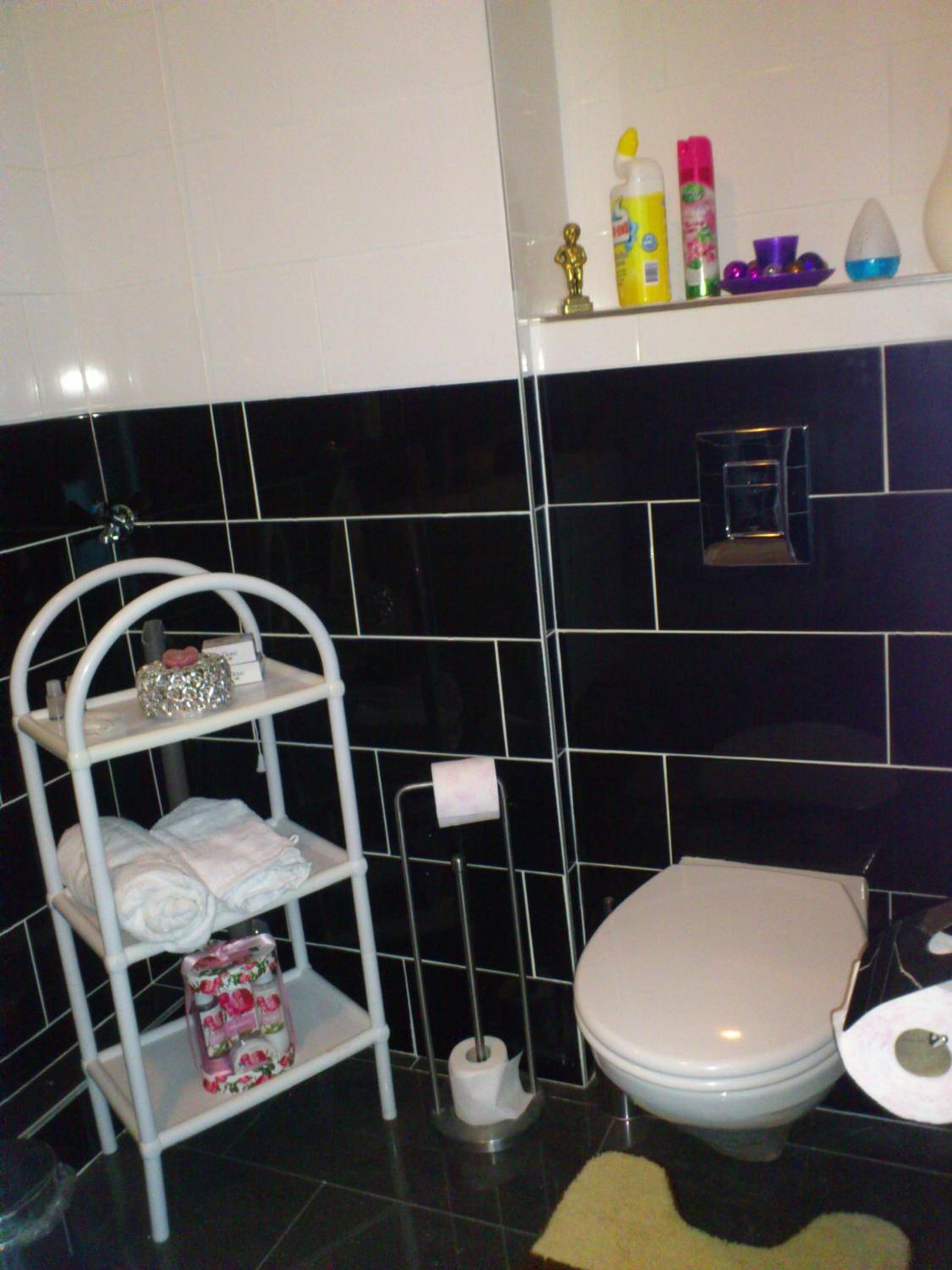One-Bedroom Apartment - Photo 4