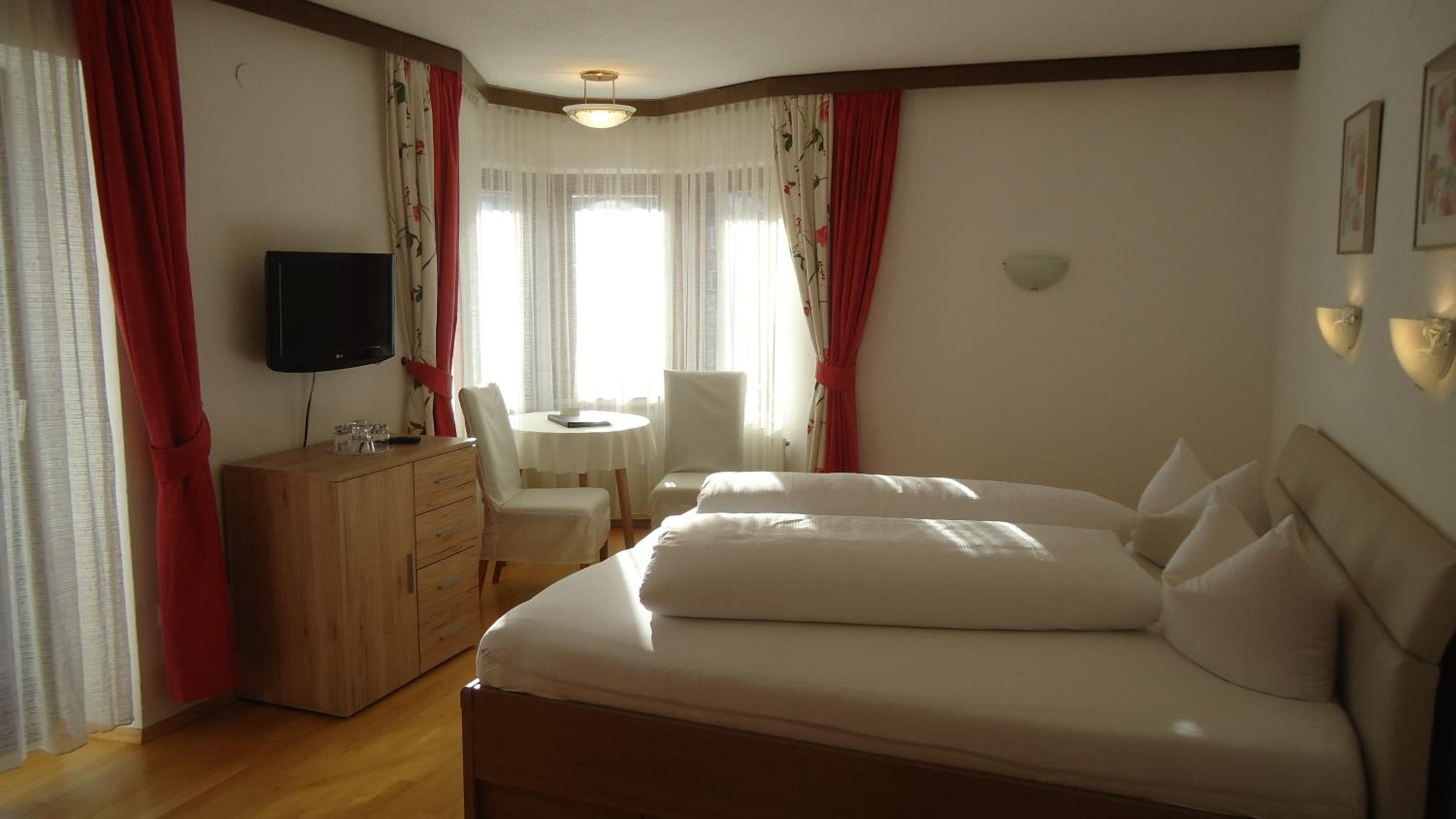 Comfort Double Room with Balcony photo 2