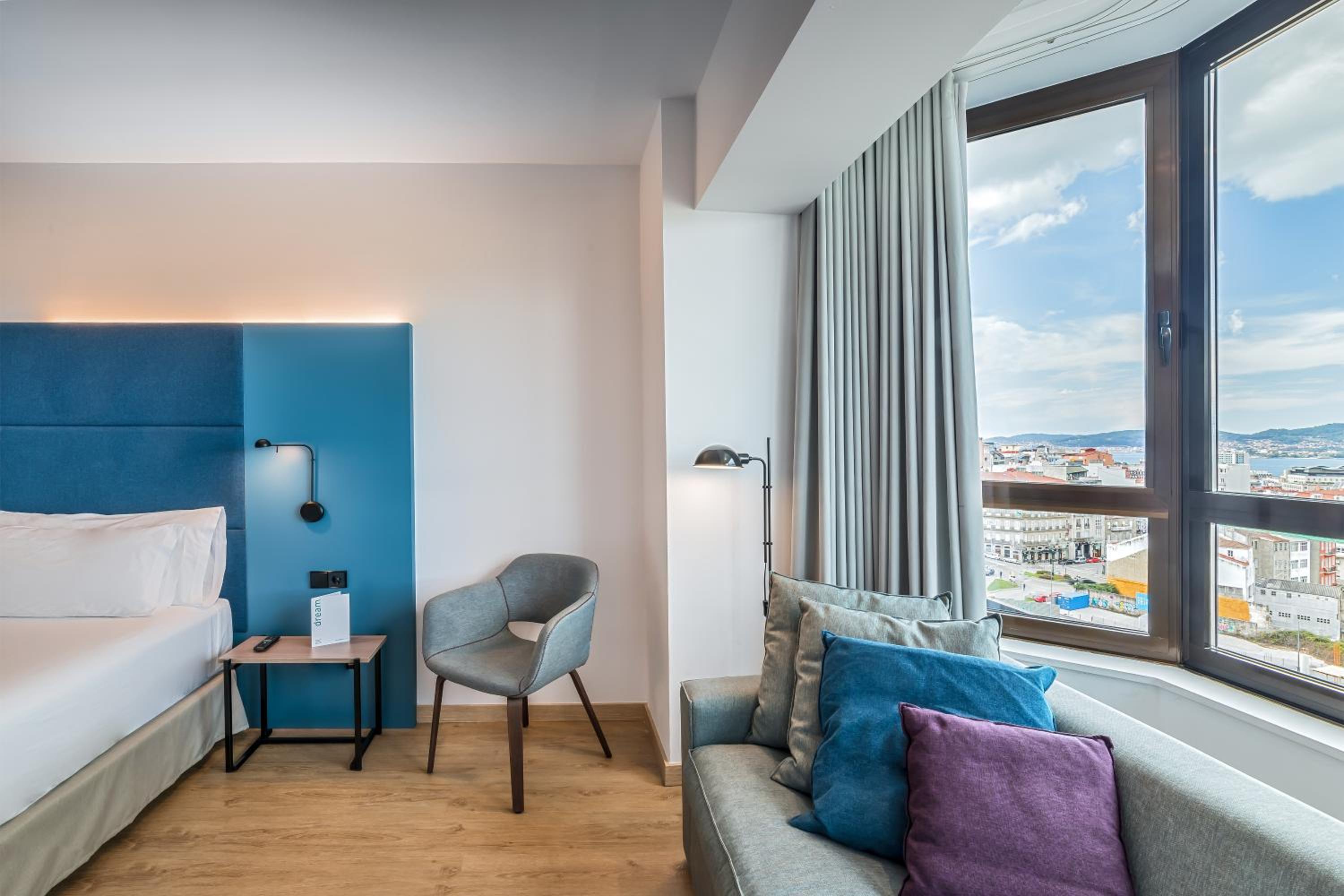 Superior Twin Room with Views (2 Adults) - Photo 2
