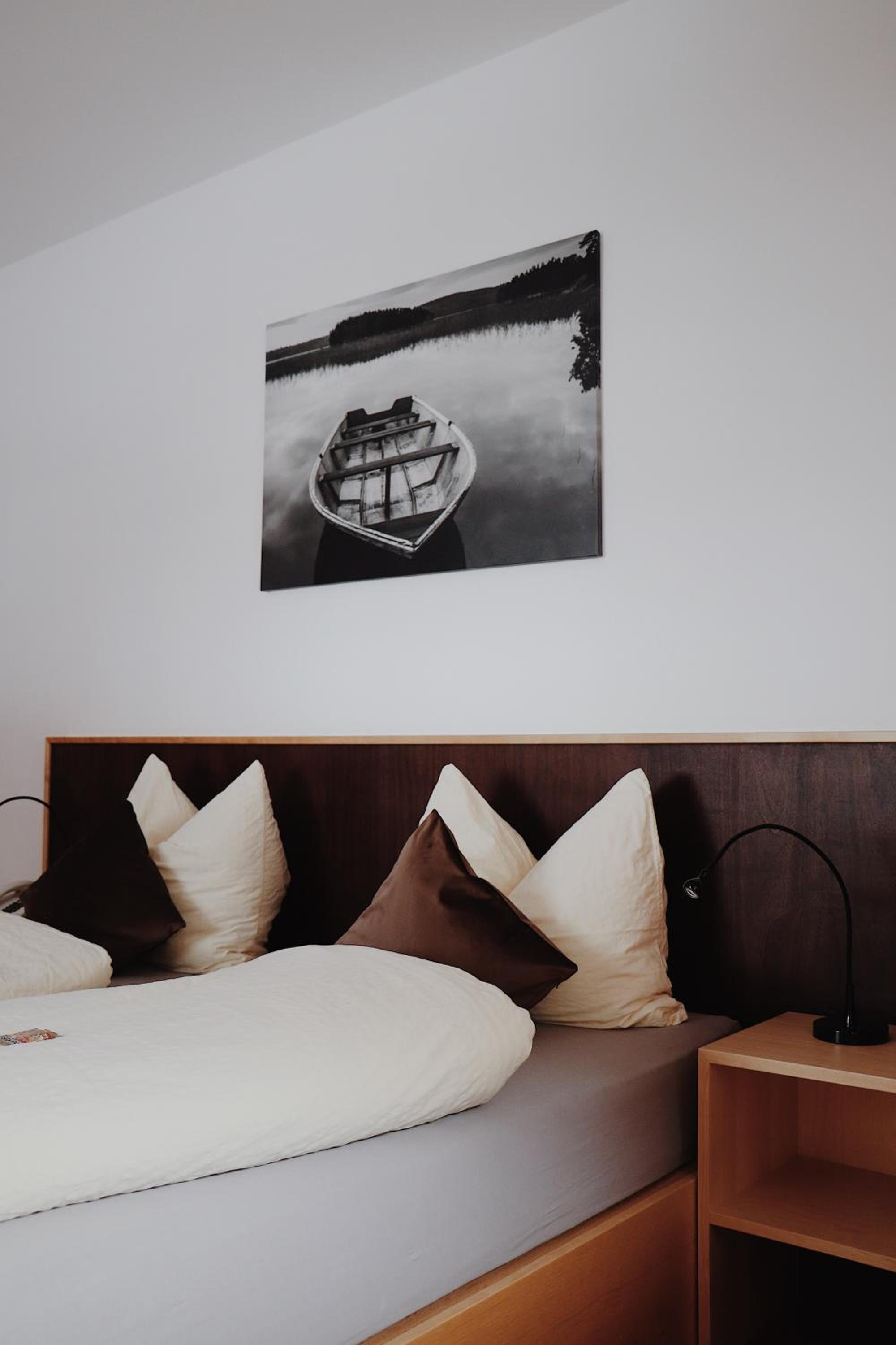 Double Room with Balcony - Photo 2