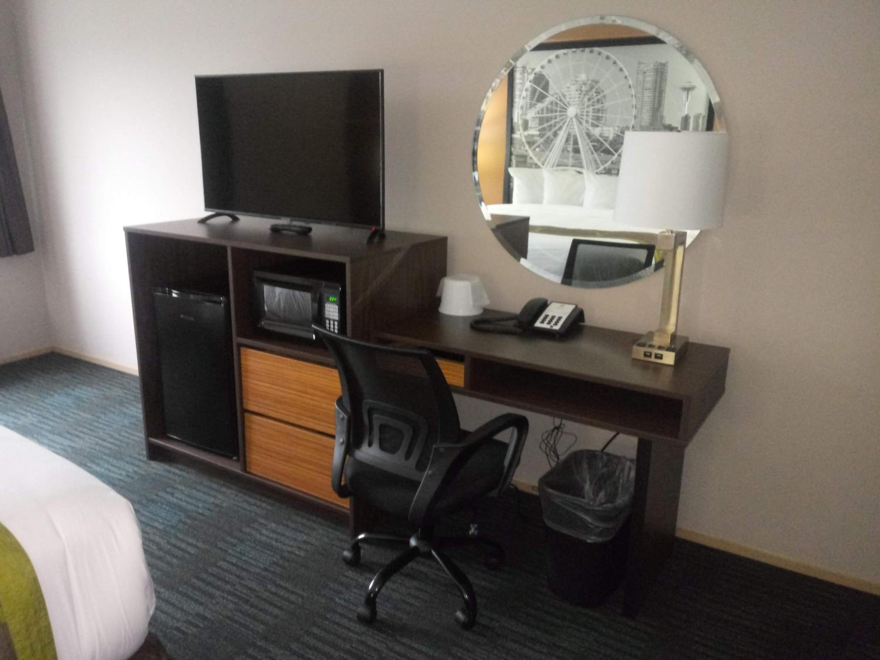 King Room - Mobility Access/Non-Smoking - Photo 3