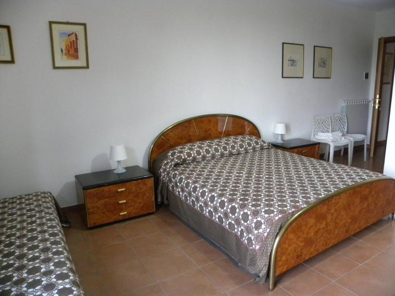 Double or Twin Room with Private Bathroom photo 1