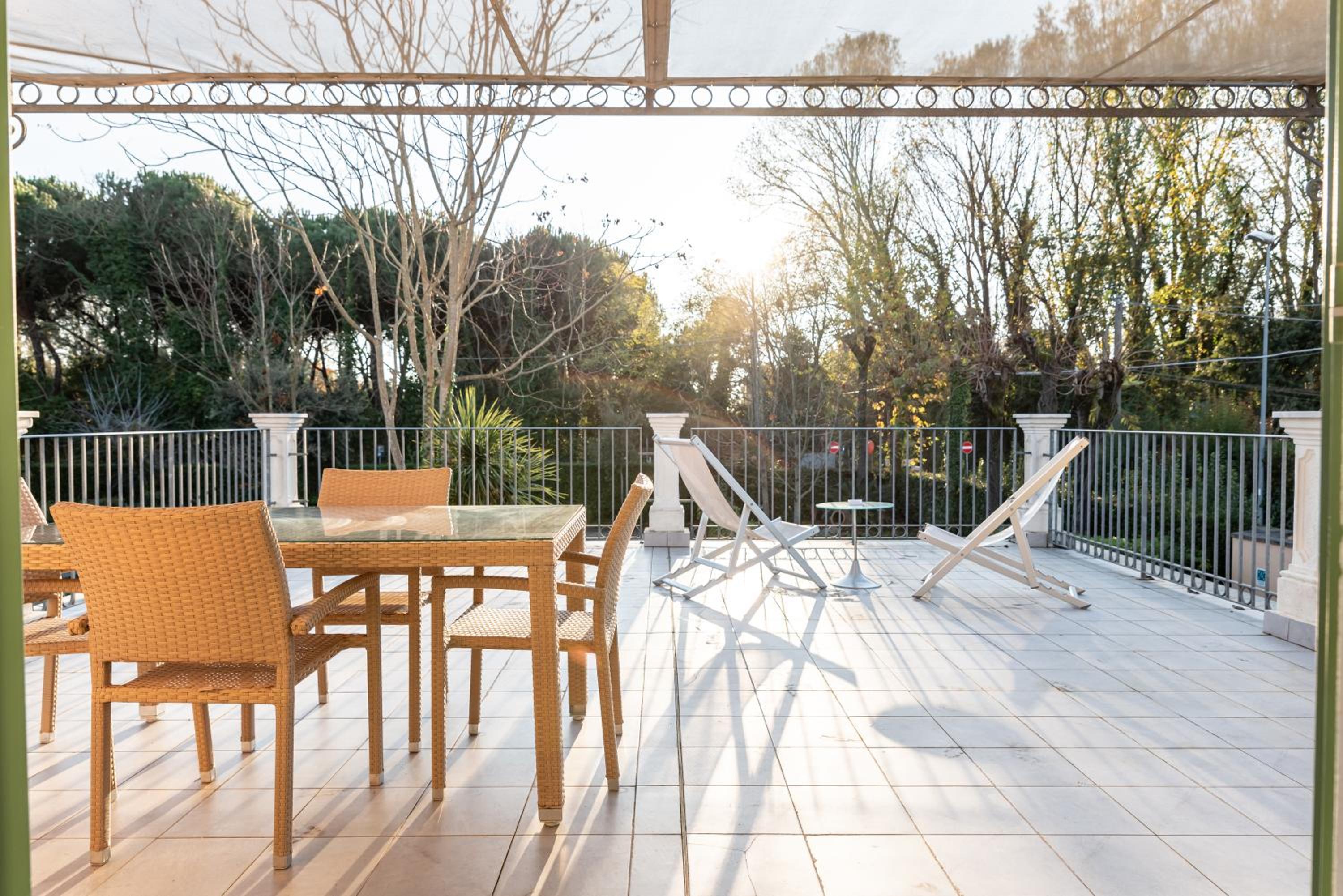 Apartment with Terrace