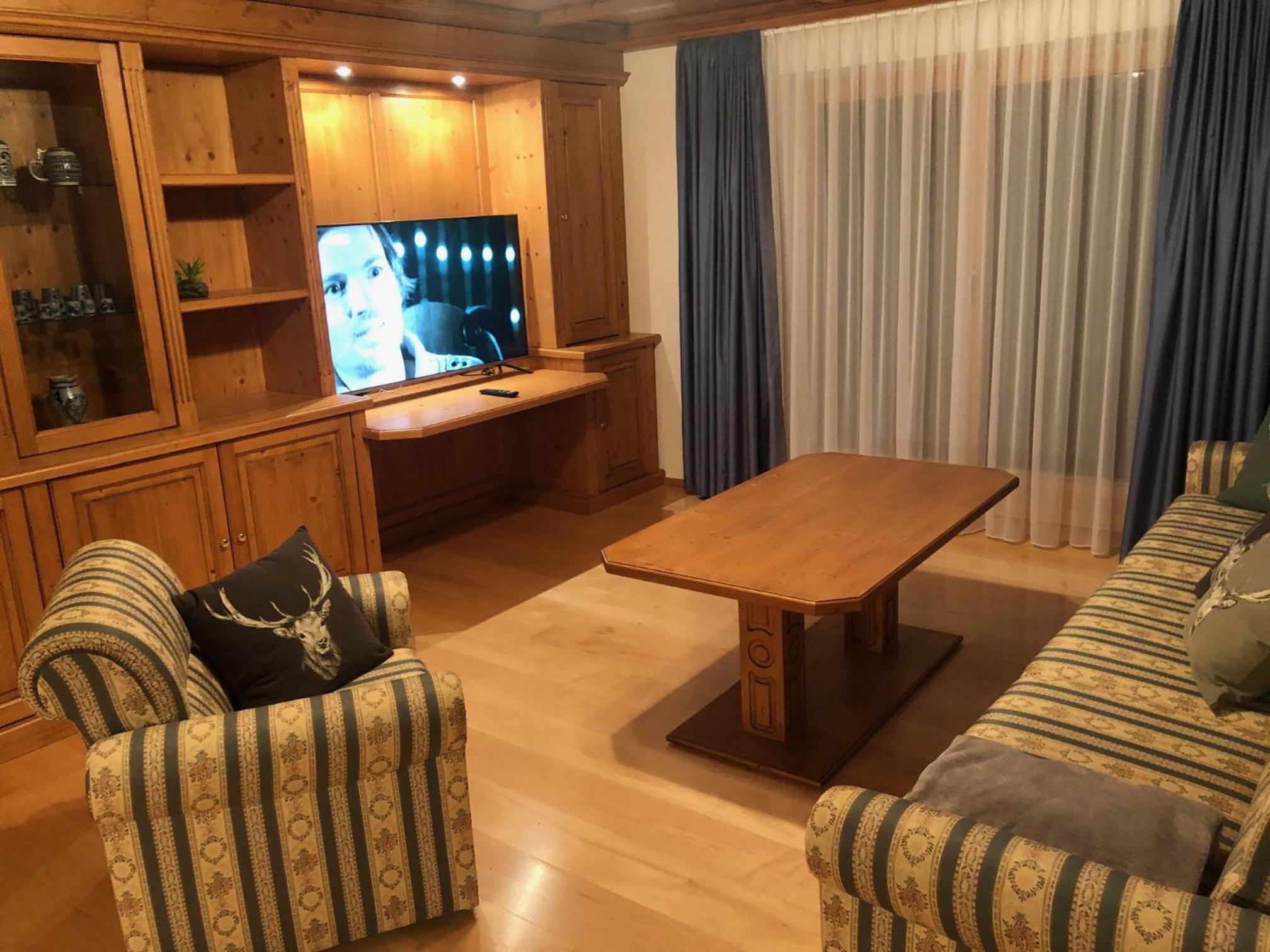 Three-Bedroom Apartment photo 1