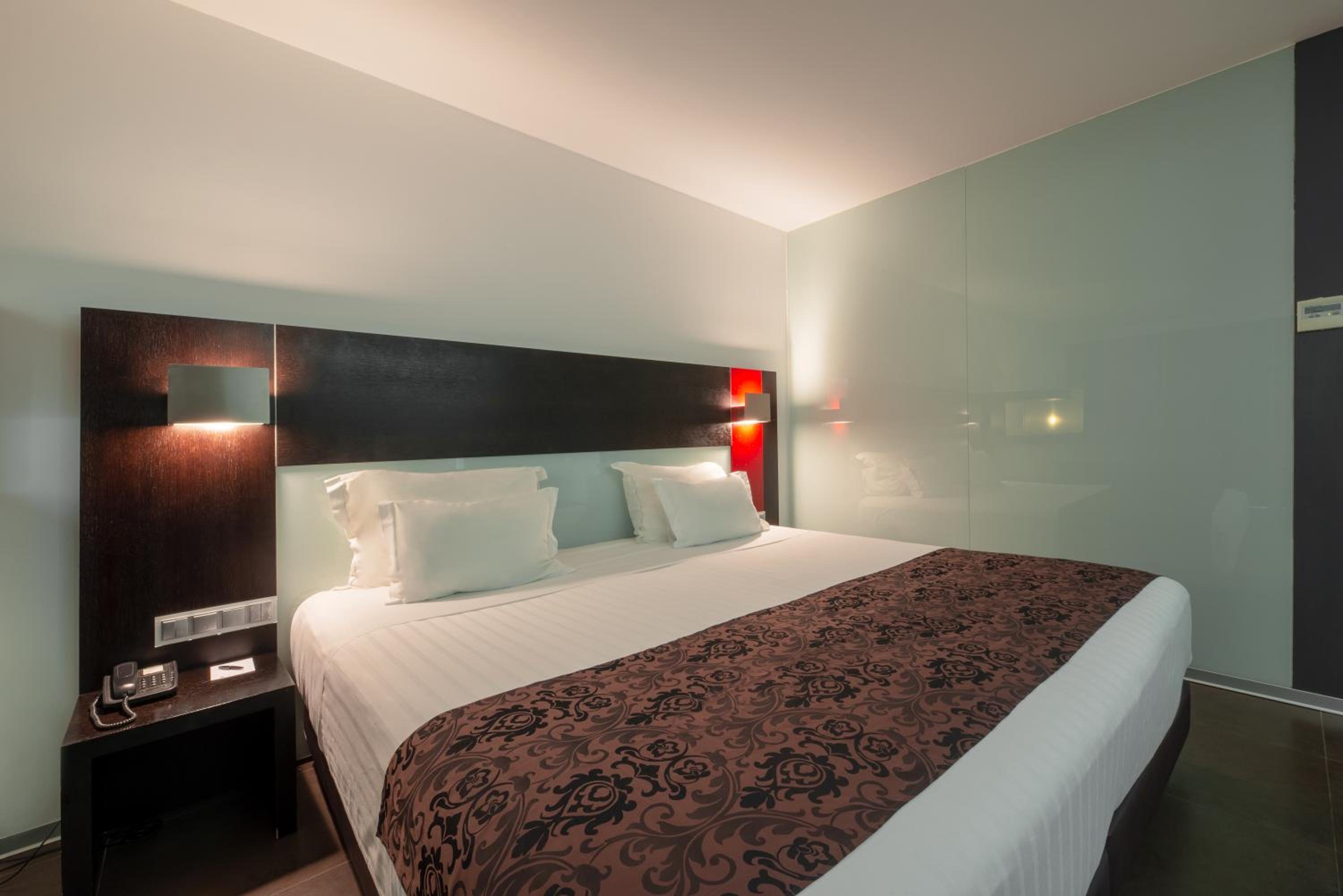 Classic Suite with City View