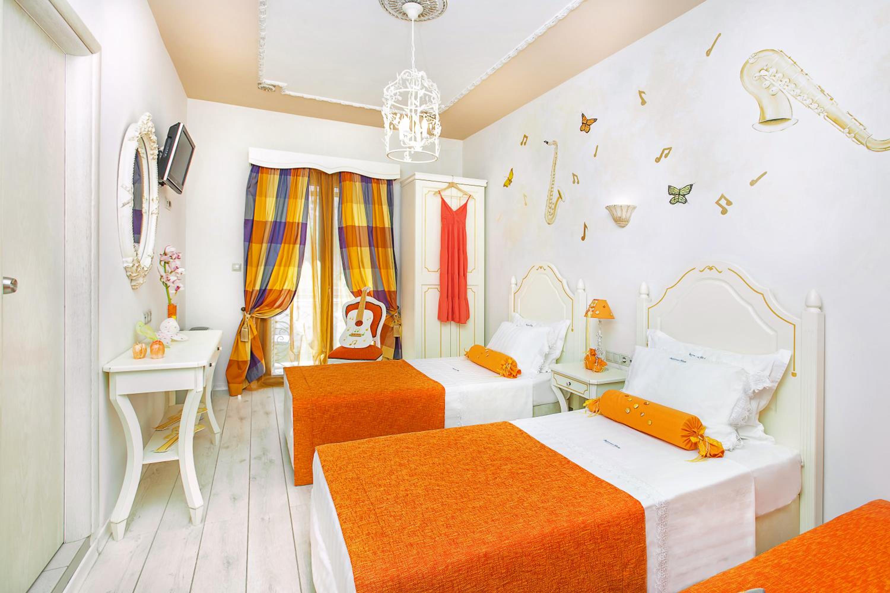 Deluxe Triple Room with Mountain view - Photo 6