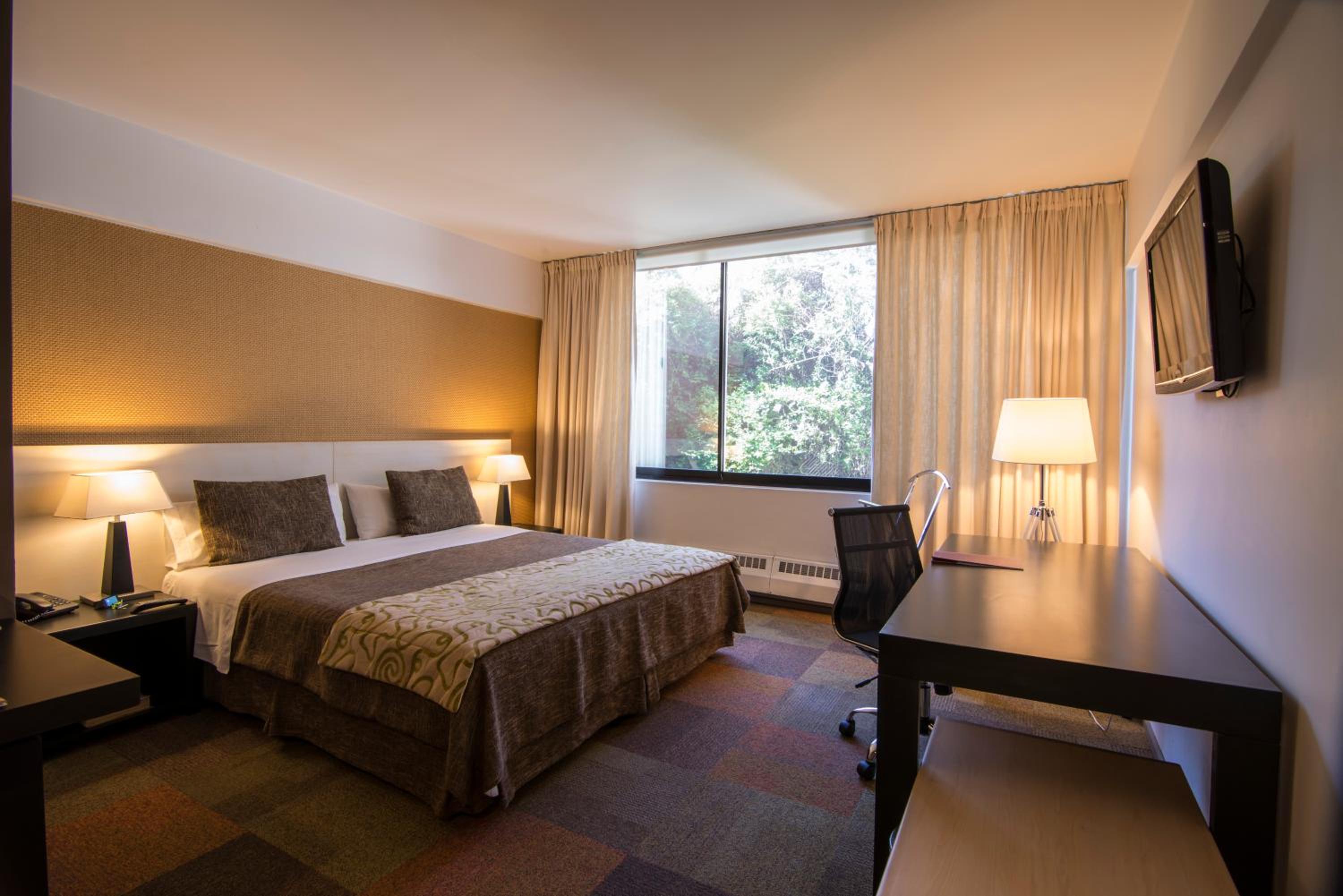 Superior Queen Room