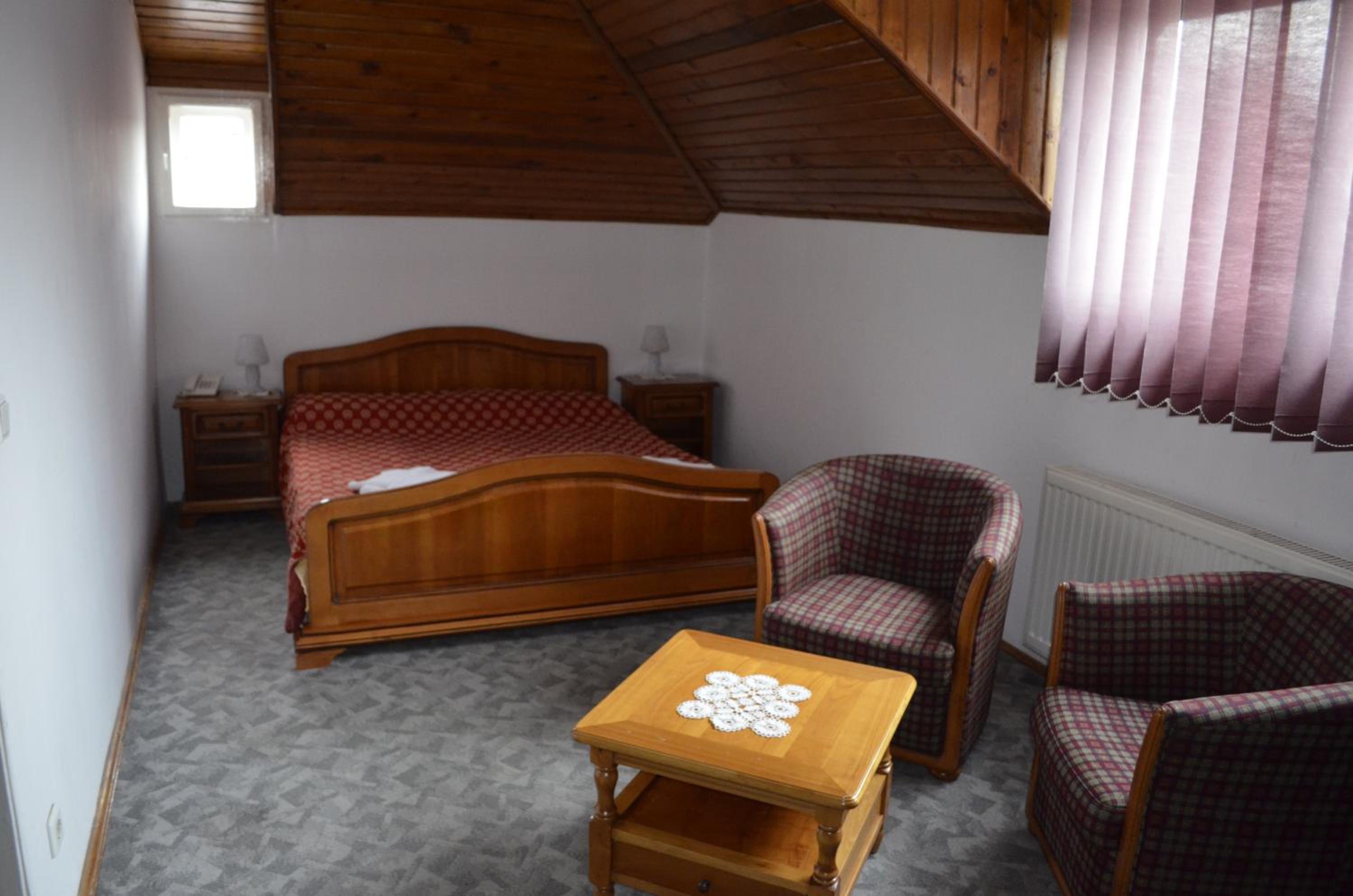 Suite - Photo 2