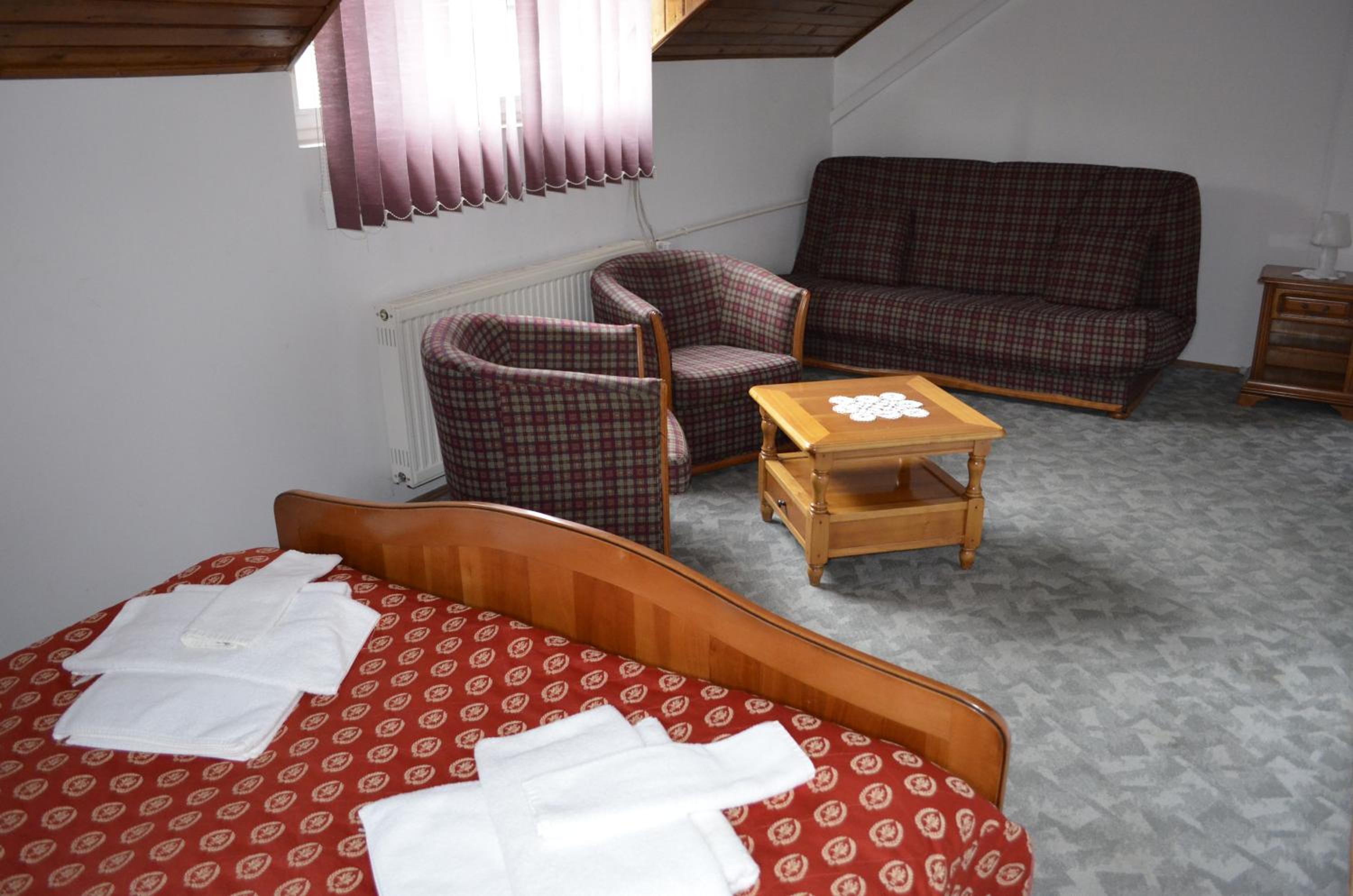 Suite - Photo 3