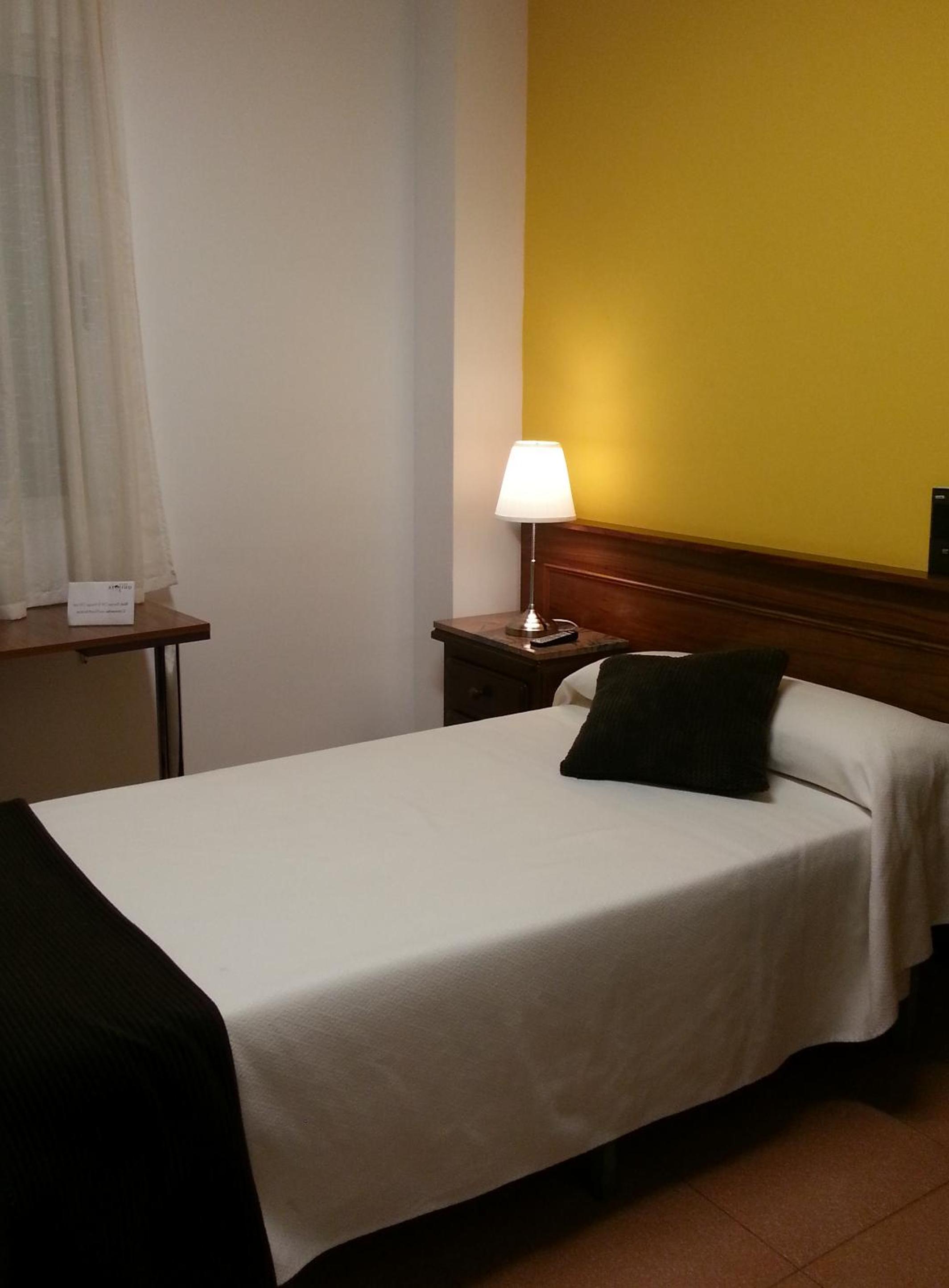 Single Room photo 2