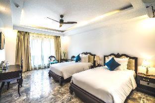 Deluxe Twin Room photo 3
