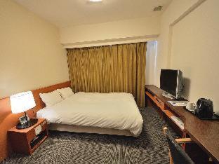 Double Room - Non-Smoking - No Daily Cleaning photo 2