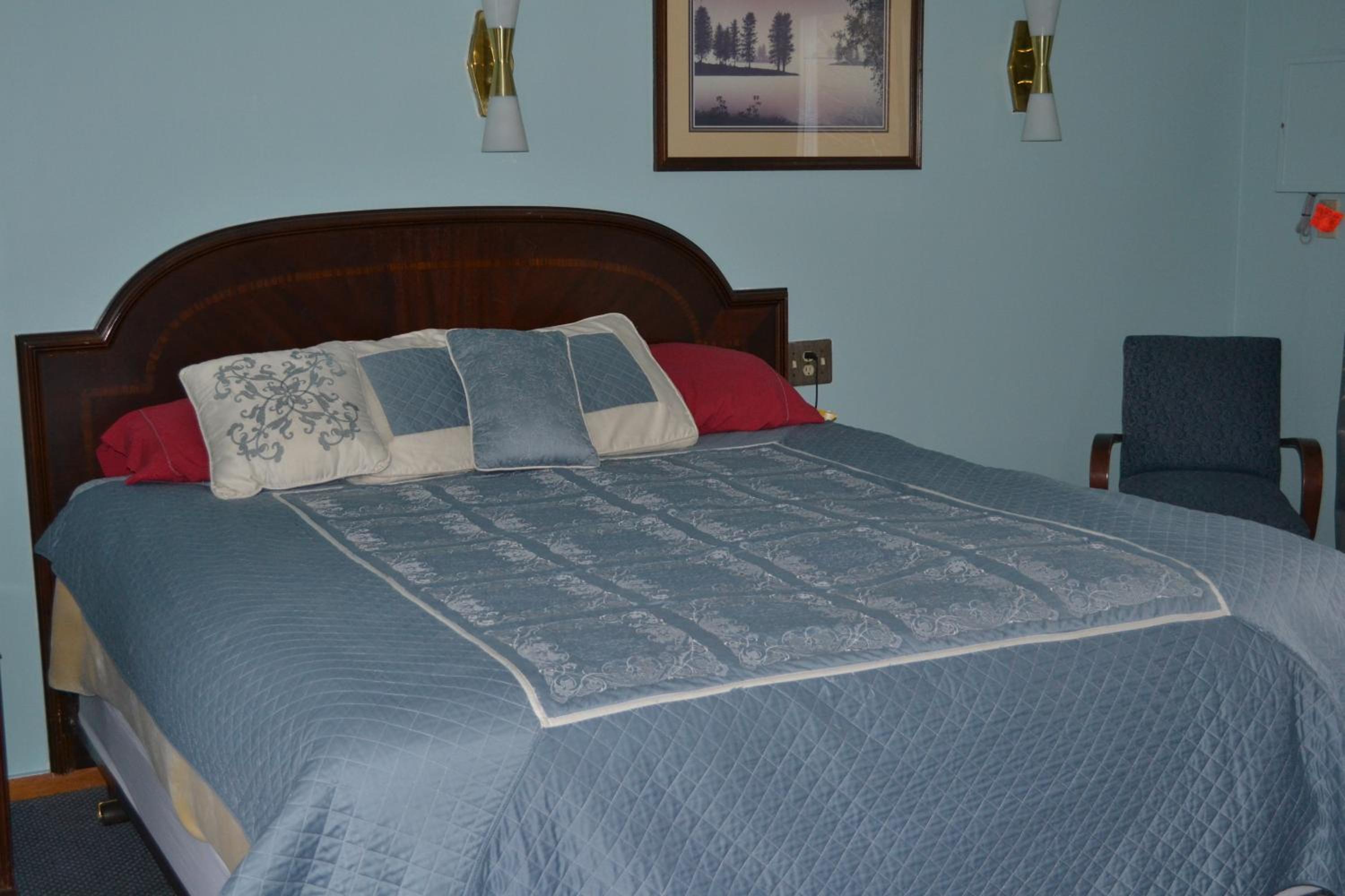 King Room - Non-Smoking (Not Pet Friendly) - Photo 4