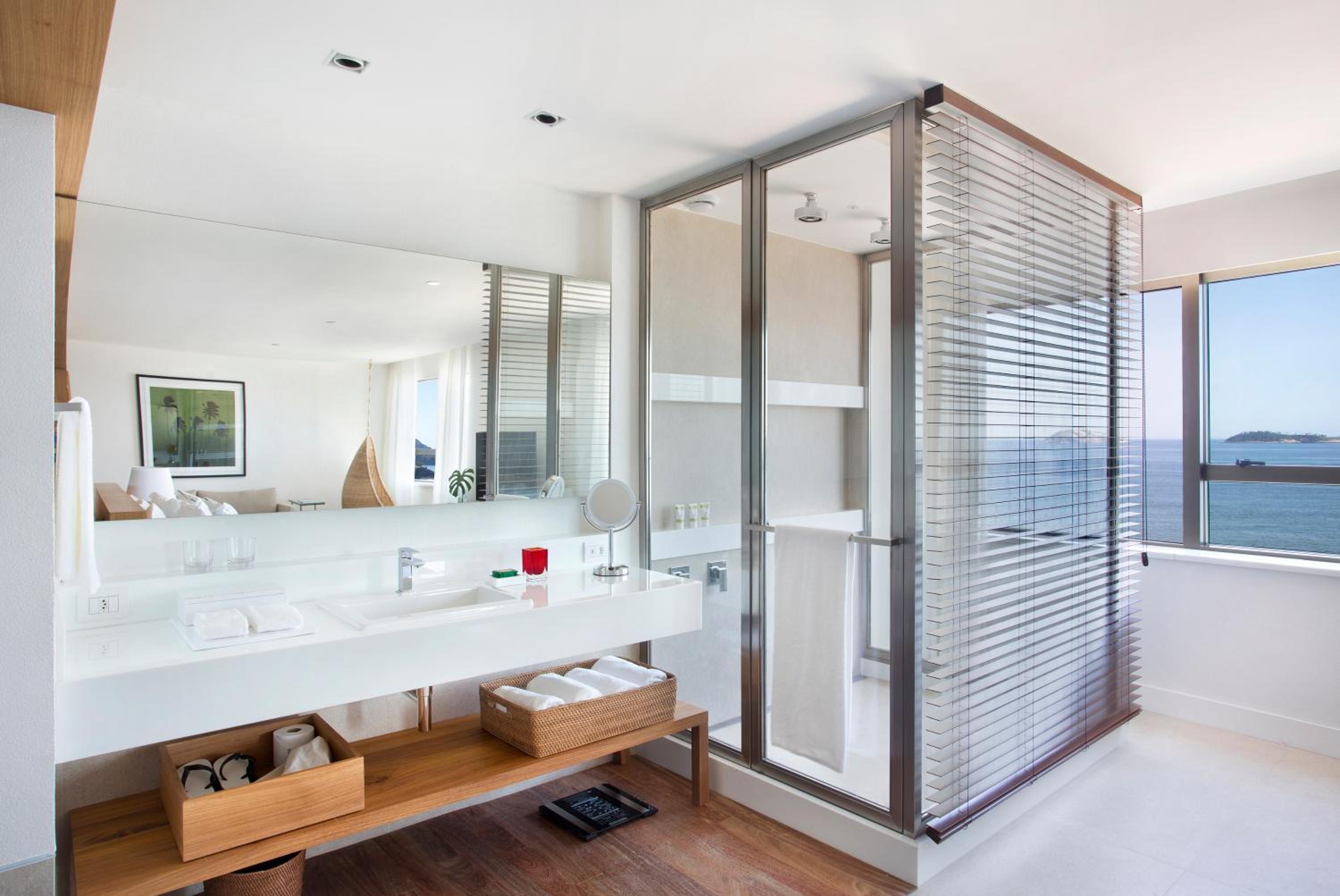 Suite with Sea View - Photo 9