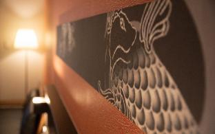 Executive Suite - Photo 7