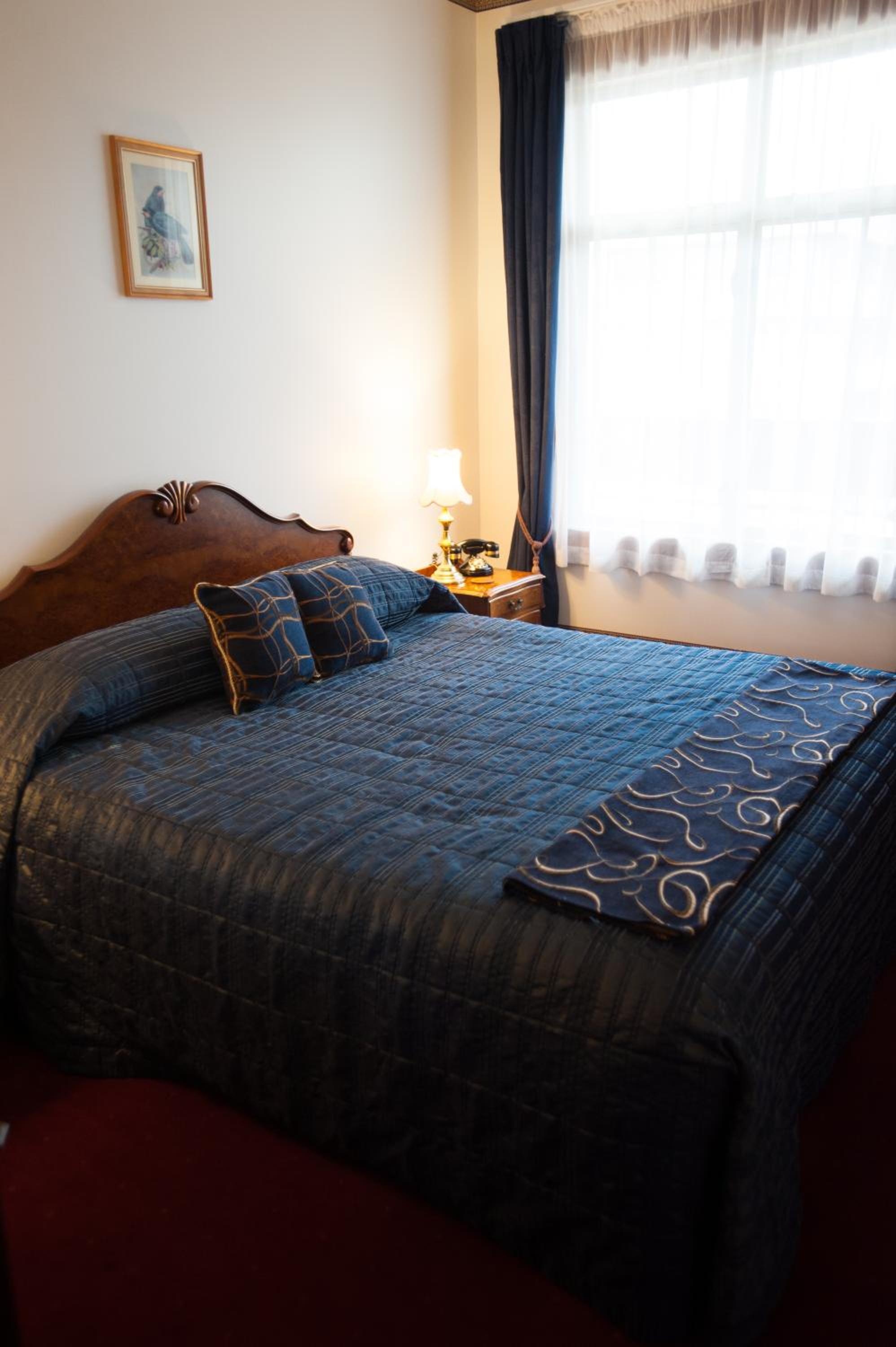 One-Bedroom Suite photo 2
