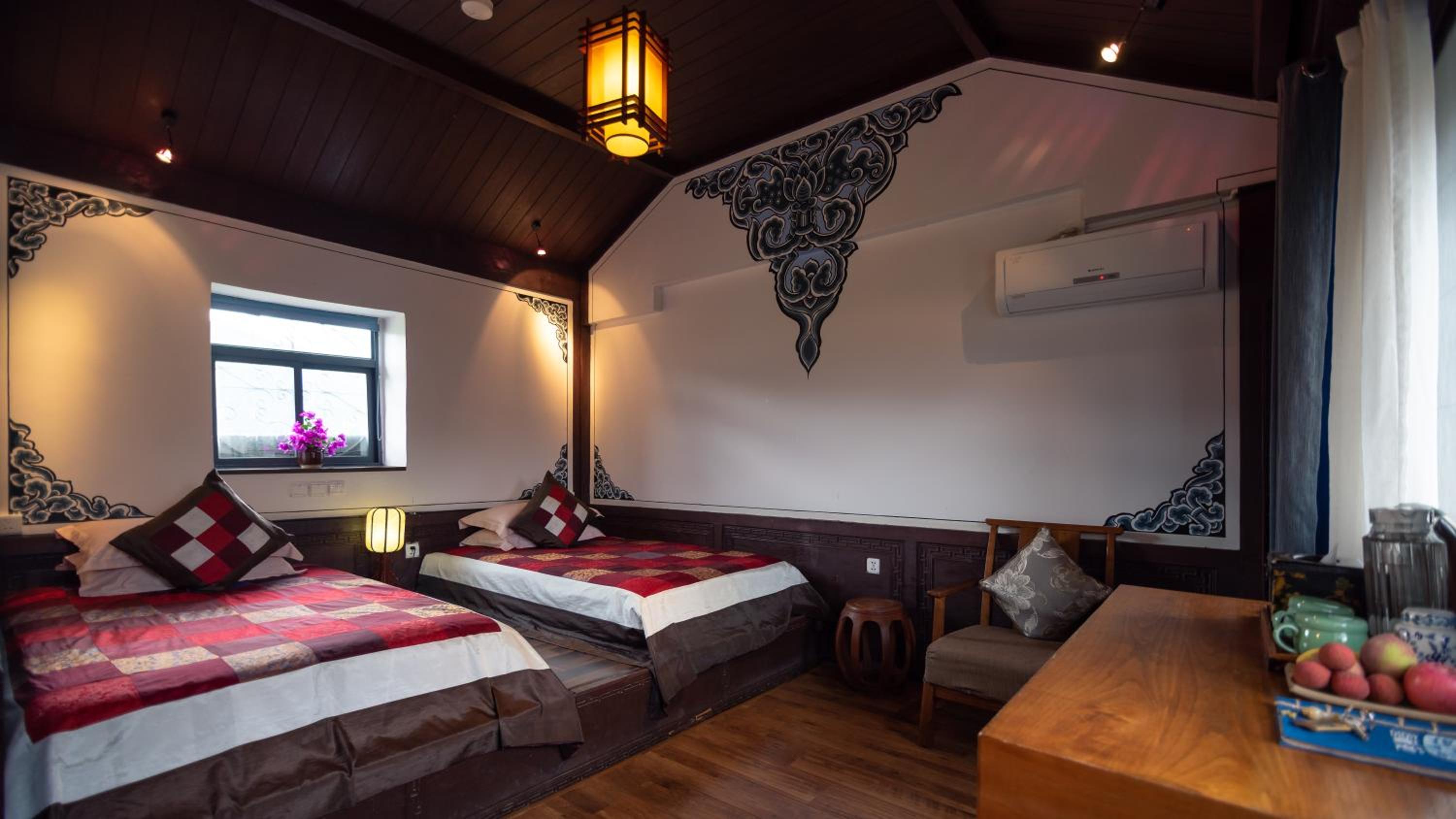 Small Twin Room photo 2